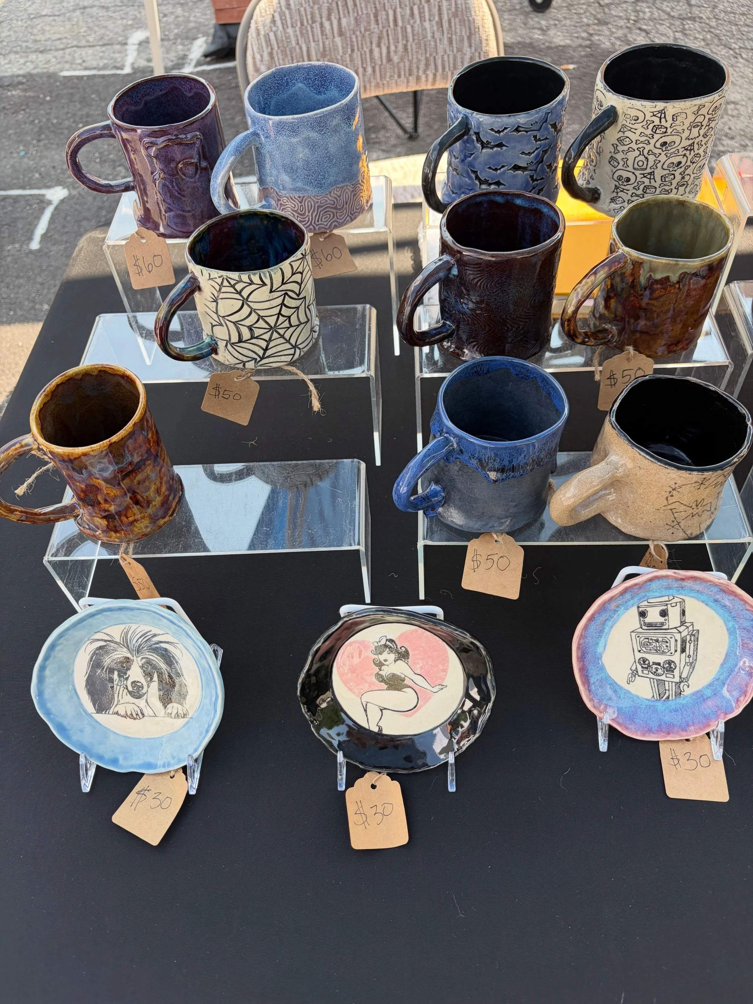 Everything with me at @thehuntingtonflea 😁 7/26 10am-5pm in Huntington Station

#pottery #ceramics #fleamarket #handbuiltpottery #handbuiltceramics
