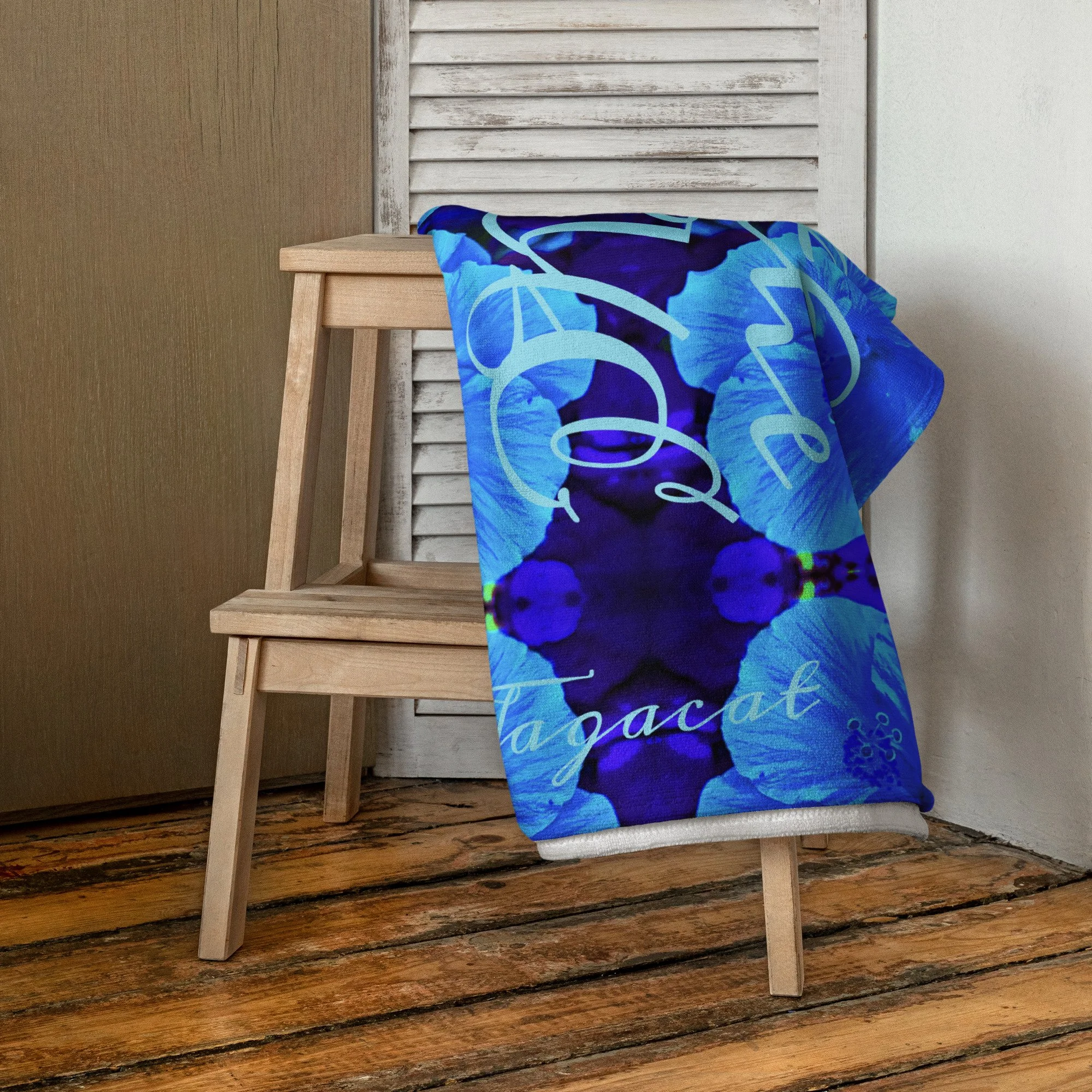 Into the BLUE Towel