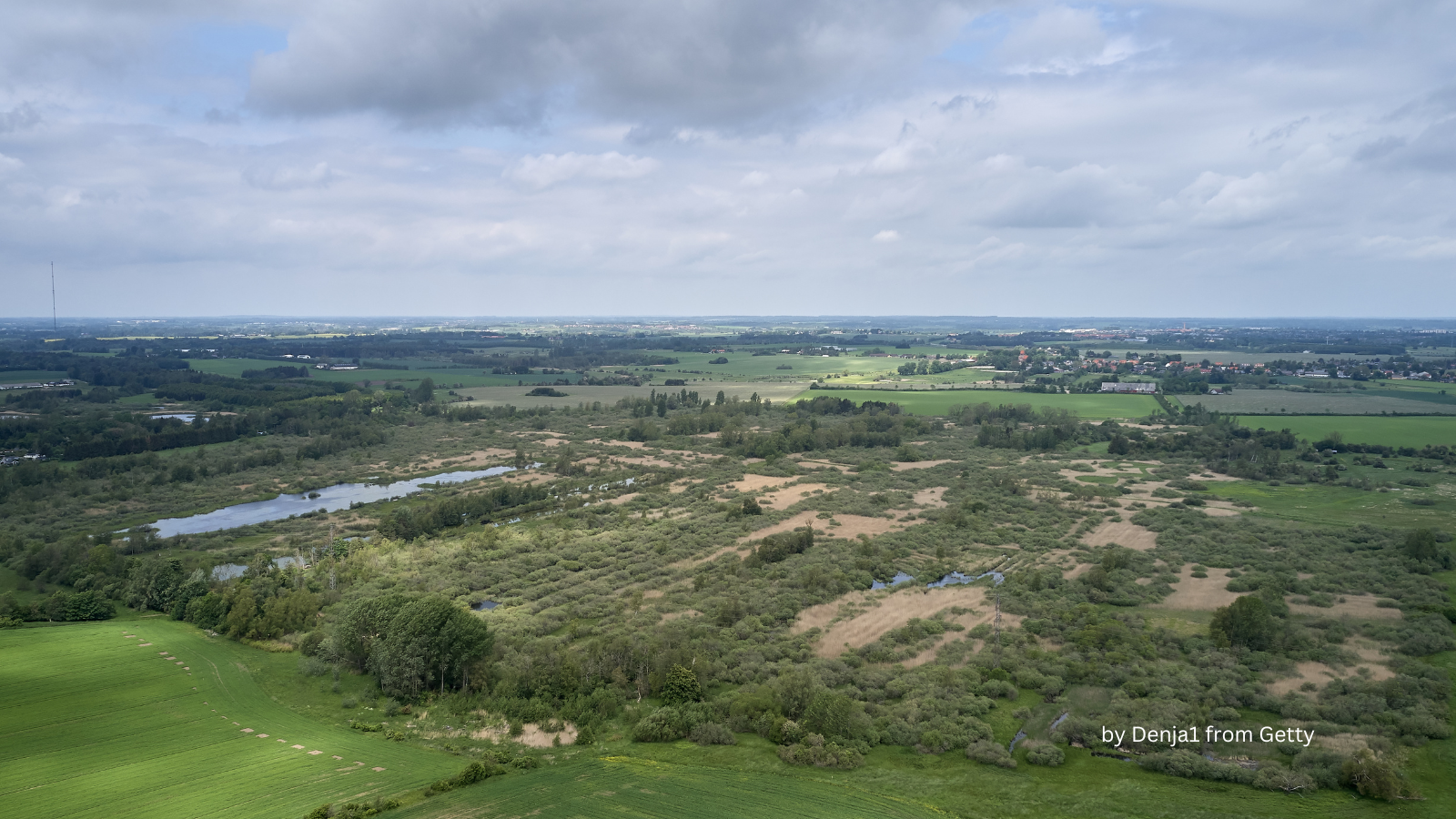 “Simple, cheap and green”: Geothermal district heating in ...
