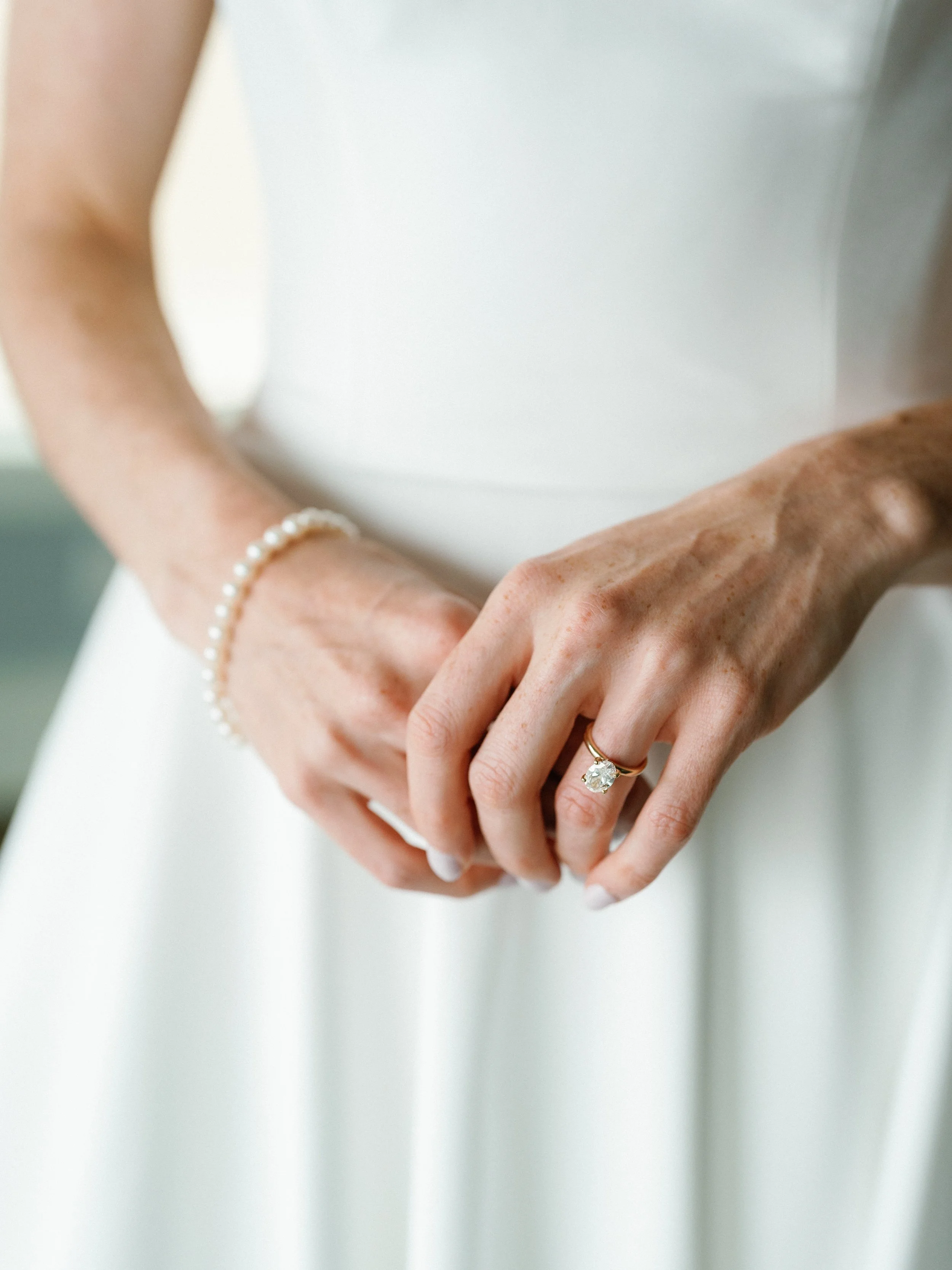 erin-matt-wedding-getting-ready-26.jpg