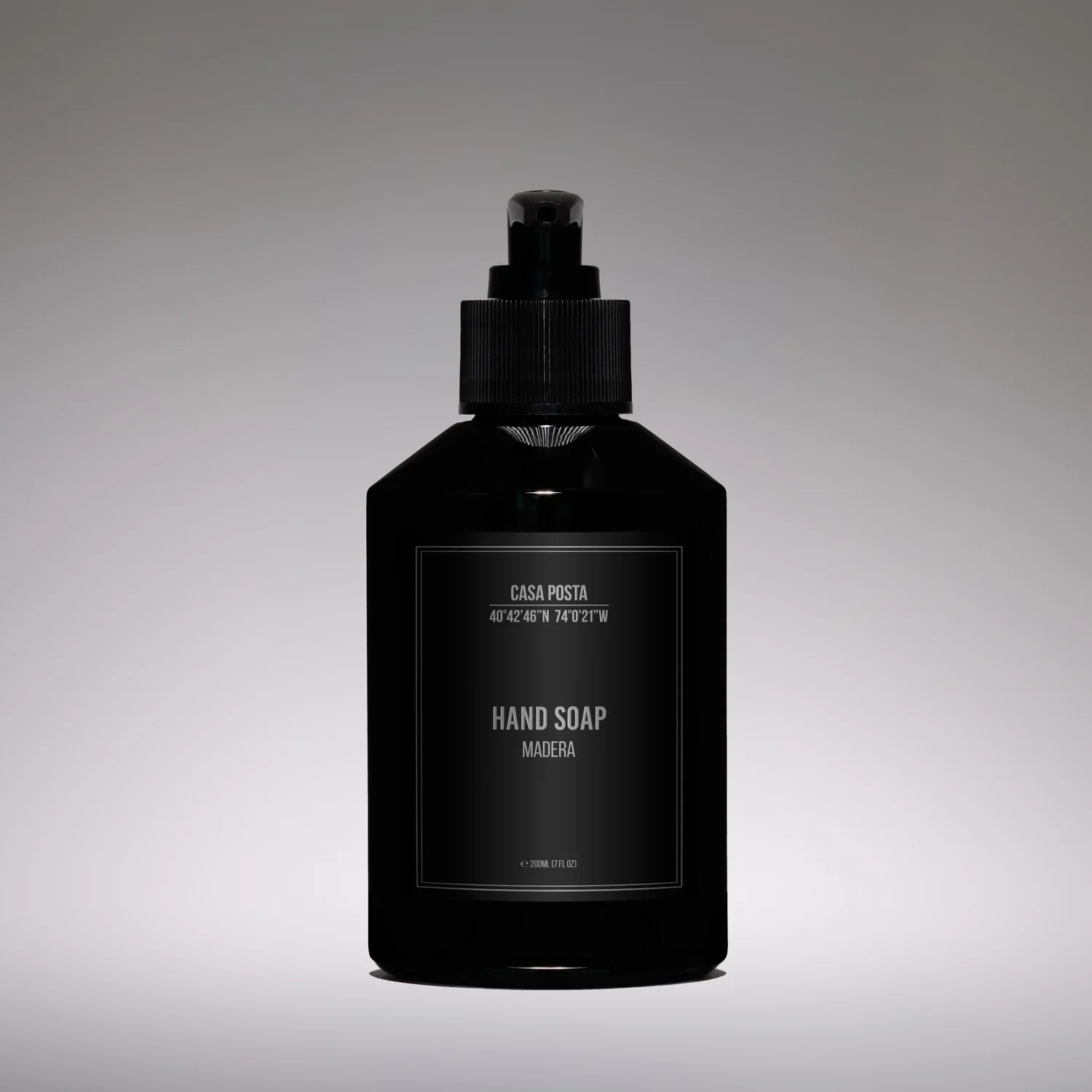 HAND_SOAP_MADERA_514d9e9a-5f96-4366-9e29-8b9c1d4a6e2f.webp