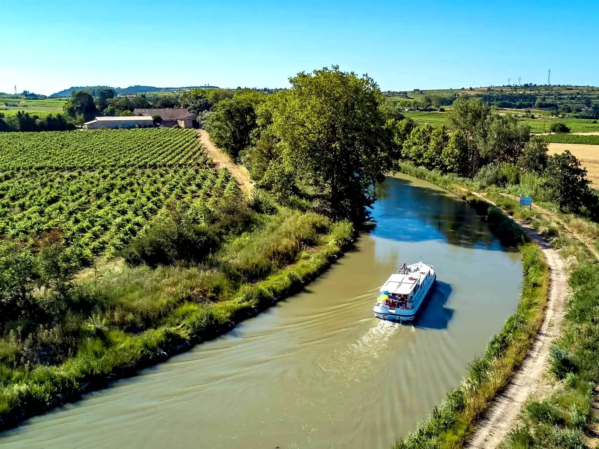 book a private cruise and visit languedoc region