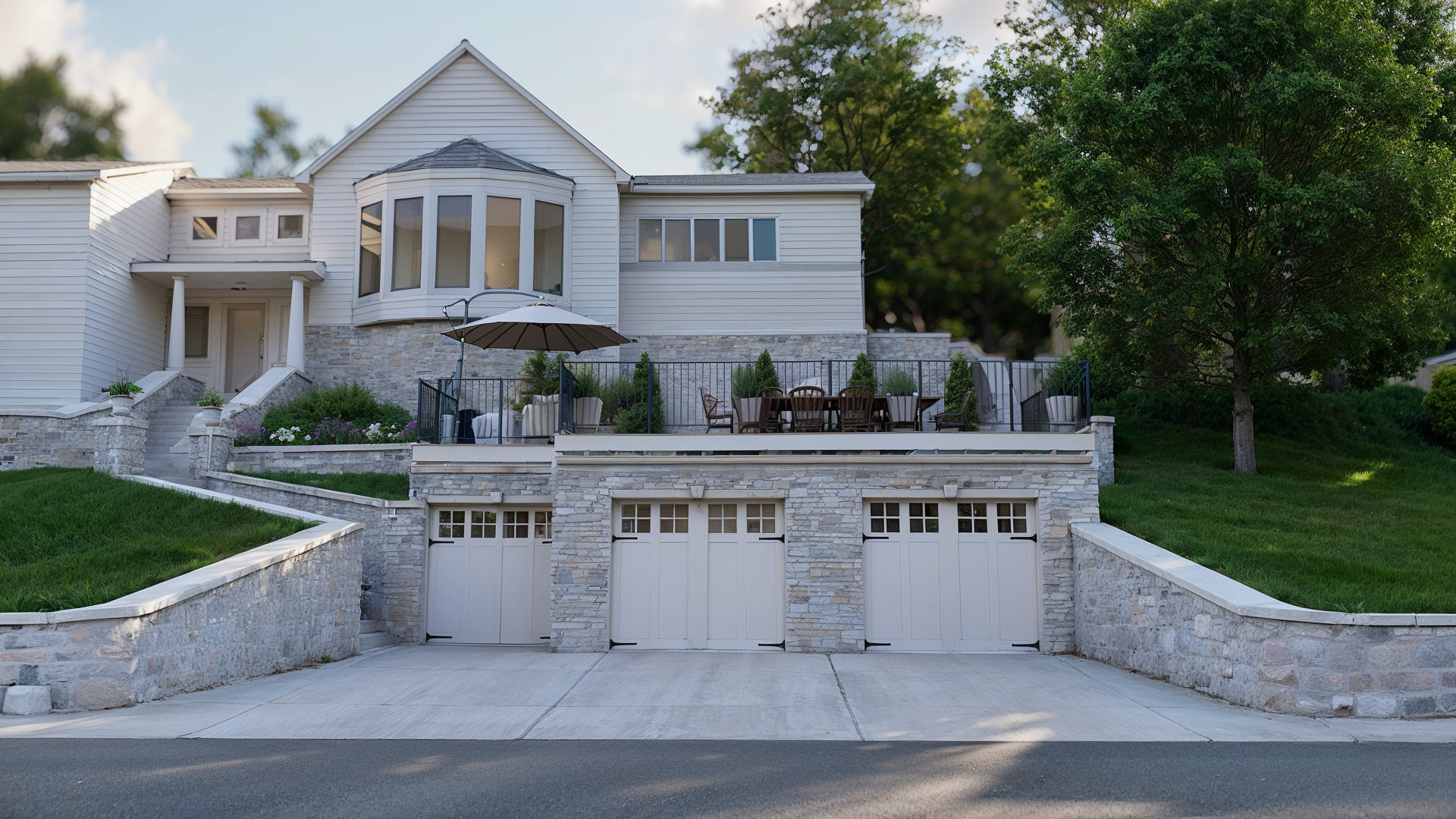 Lakeshore West Front Facade.png
