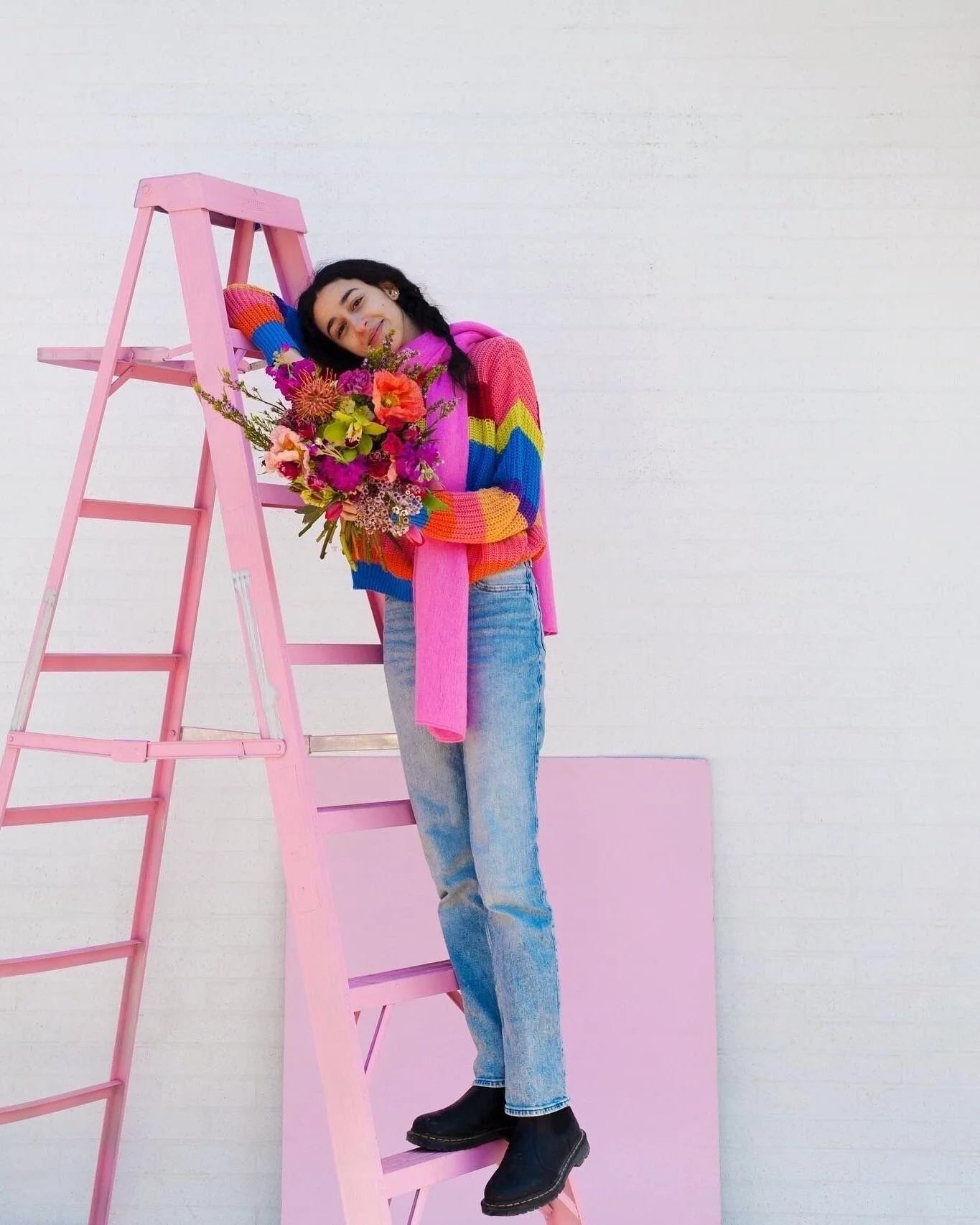 When it's gray and dreary outside, flowers provide the color and sunshine your eyes are craving. 💐 ☀️ 

Sign up for a monthly subscription and get fresh, seasonal flowers delivered year-round, no matter the weather! Use code SNOWDAY at checkout for 