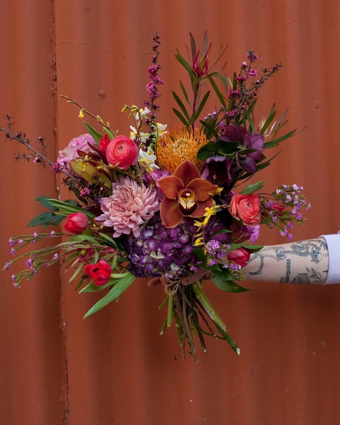 ⭐⭐⭐⭐⭐ "This is the most amazing florist! The flowers are always fresh, gorgeous and unique. I have always loved flowers but Saville takes them to a new level. Each bouquet is truly a work of art." - Barb, Google Review

Whether you know the