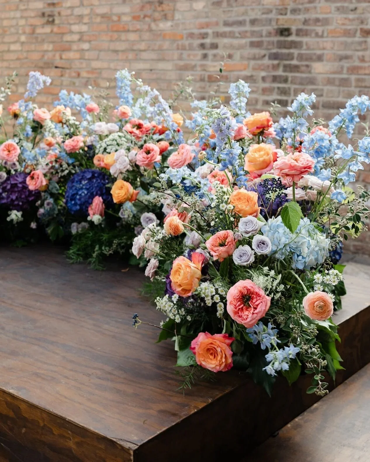 ⭐⭐⭐⭐⭐ "Mark and the Saville team was incredible throughout wedding planning and execution. They created incredible florals, integrated my ideas with their creativity, delivered everything on time and to the right locations, and were so kind and 