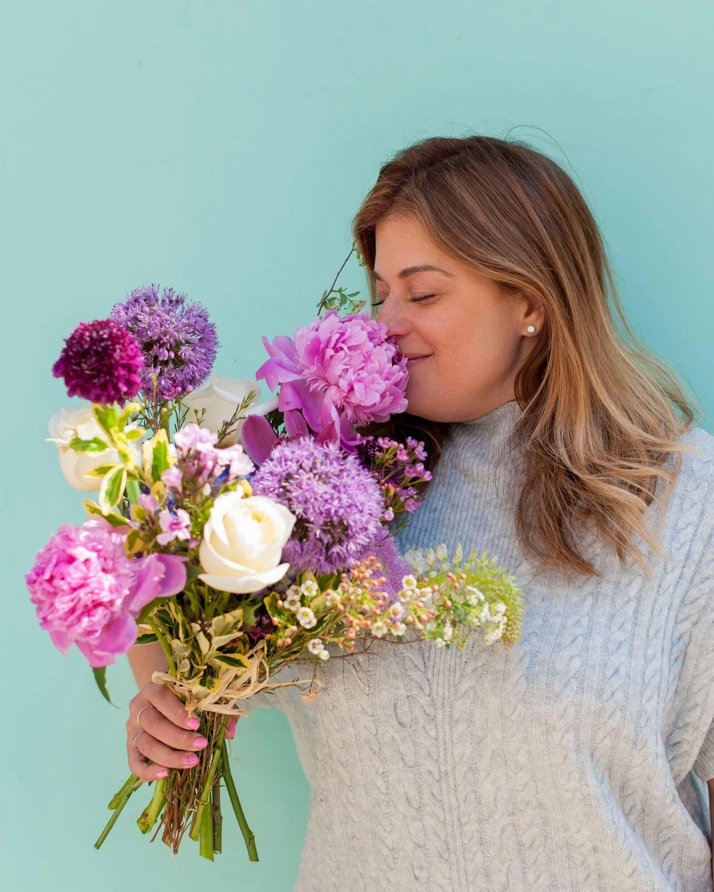 ⭐⭐⭐⭐⭐ "Saville Flowers is the best spot for fresh, creative floral arrangements. Their staff was very helpful in translating the vision I had to a beautiful bouquet. I will definitely be back for every holiday." - Mike, Google Review

With 