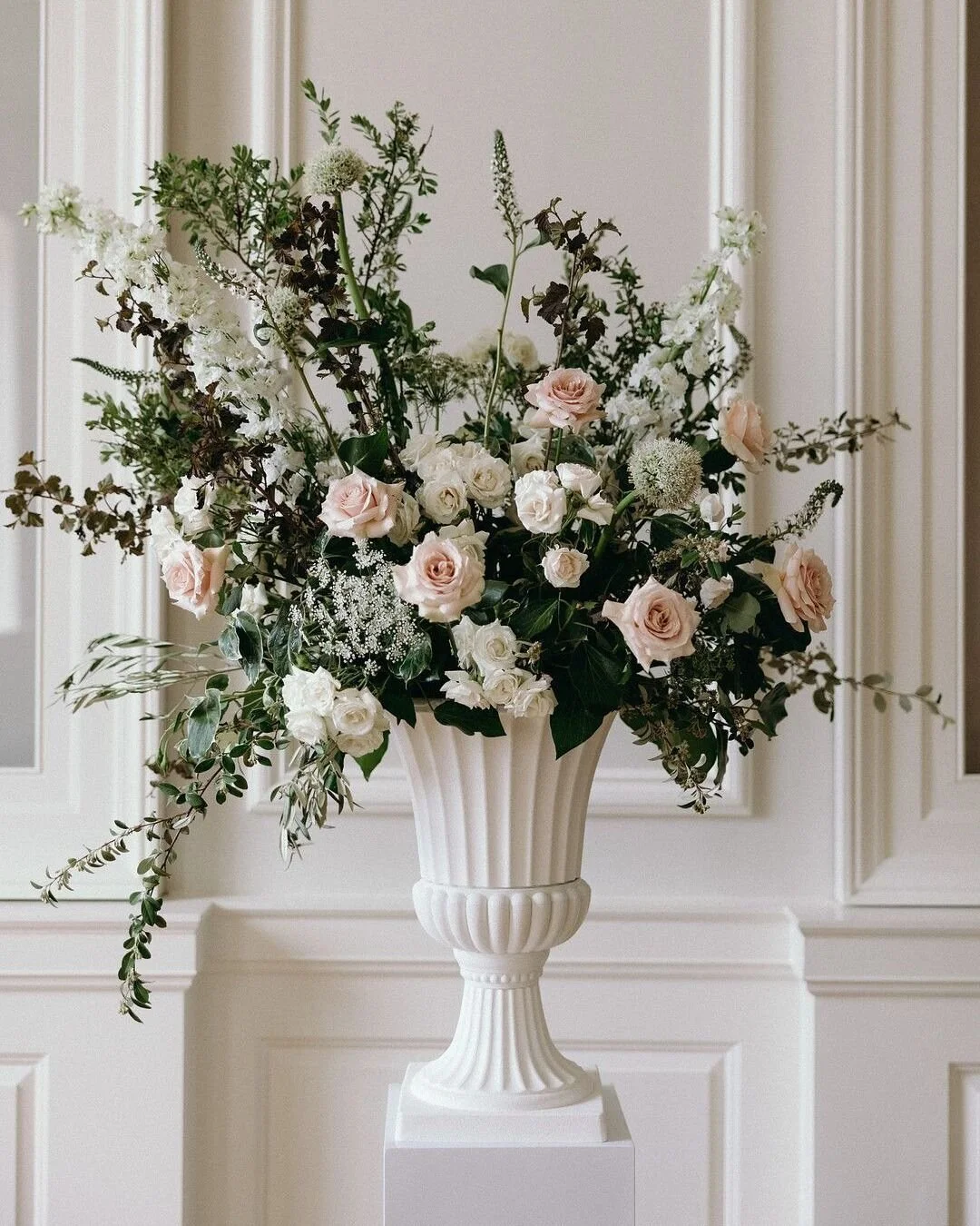 ⭐⭐⭐⭐⭐ "I reached out to Mark as we were planning a celebration of life for my mom at a nearby hotel. He provided some great ideas. The flowers were delivered on time, arranged as expected and so very gorgeous! My mother loved flowers so it was a
