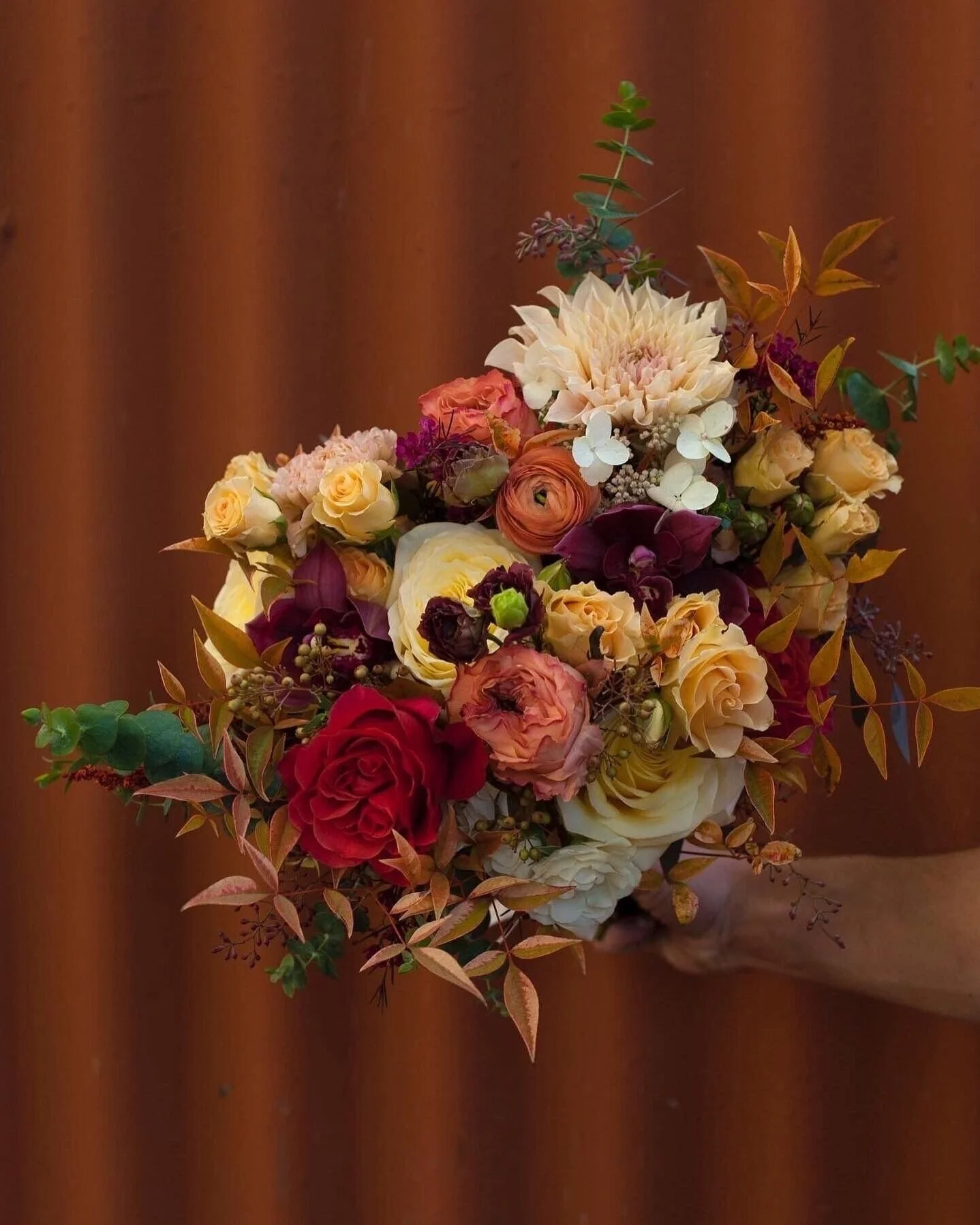 Can florists have a favorite greenery? HECK YES. 🍂 

Meet nandina or "heavenly bamboo," the gorgeous autumn foliage that has stunning colors from deep red and orange to gold and green. Every time we get it in-store in the fall we shriek wi