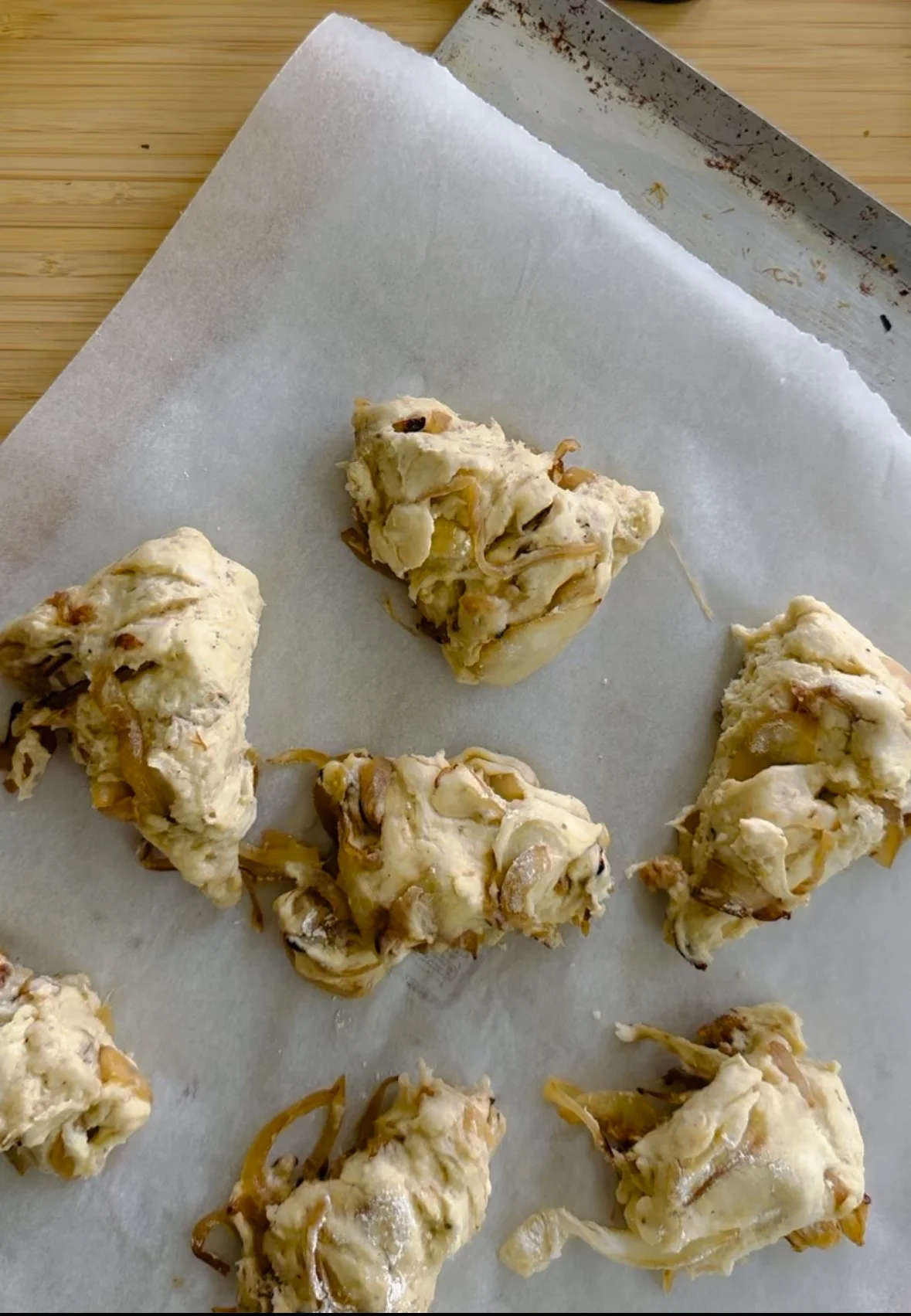 cheese and onion scones recipe by food blogger briochette