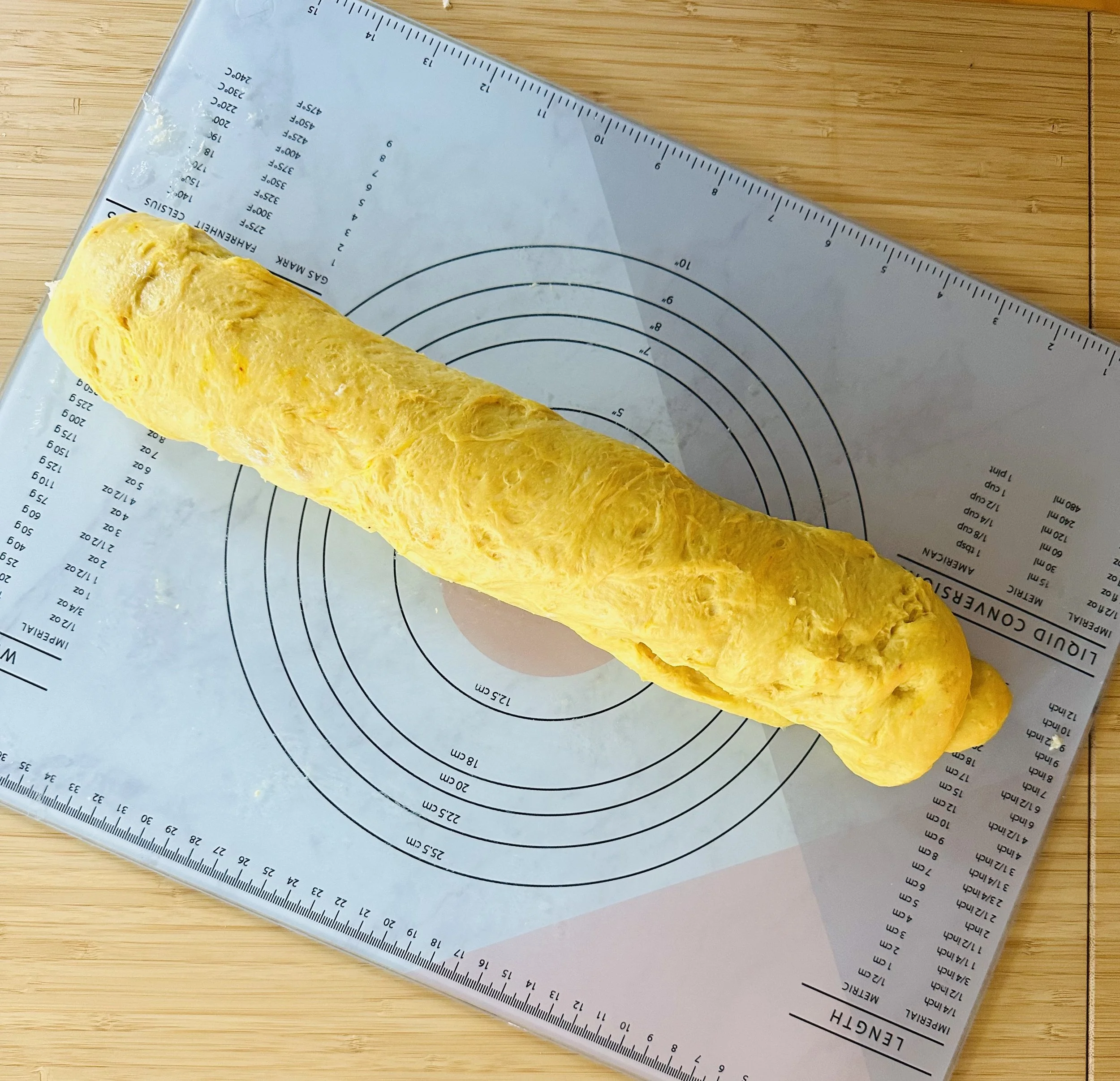 saffron brioche rolls recipe by food blogger briochette