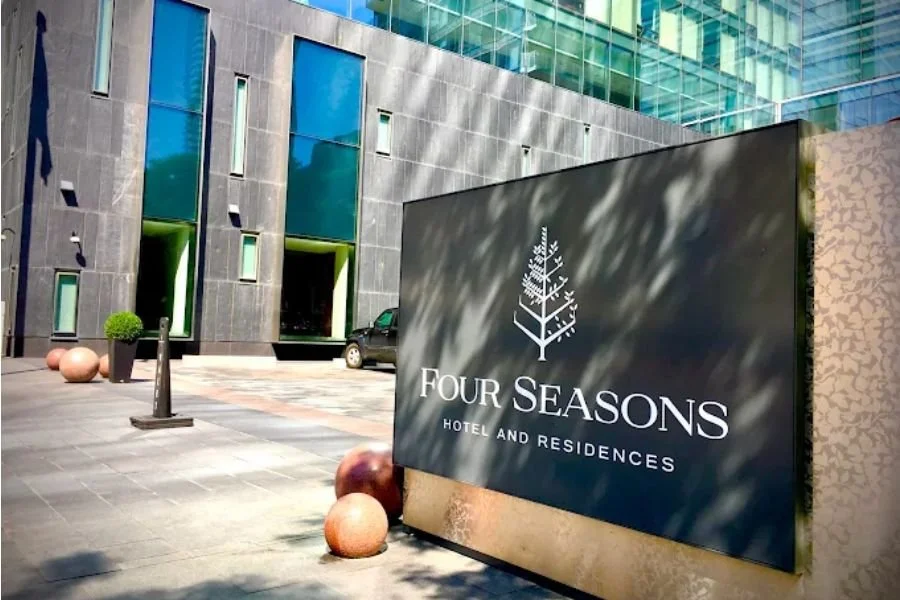 Four Seasons Hotel Toronto gallery (4).jpg