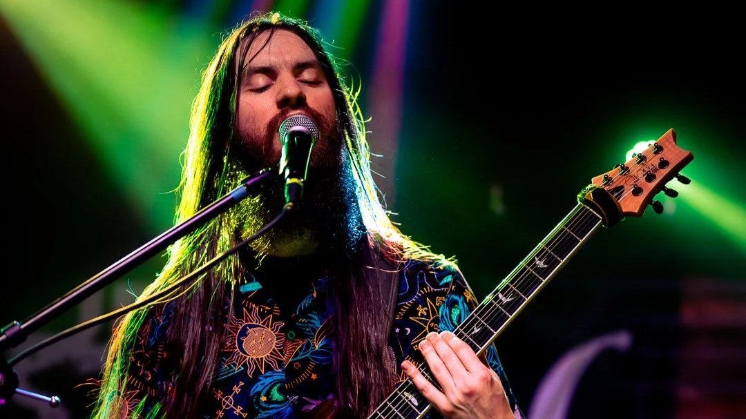 Cafe Exterior Patio Ambiance