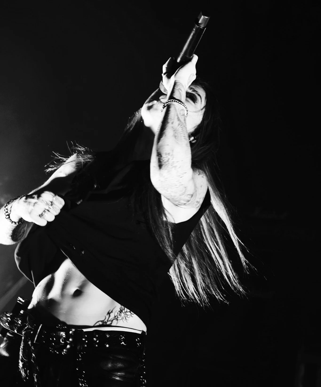 Kami Kehoe at The Roxy in LA. Find the full photo gallery in our bio!

📷: @kushypics

#musicphotography #musicpublication #kamikehoe #theroxy