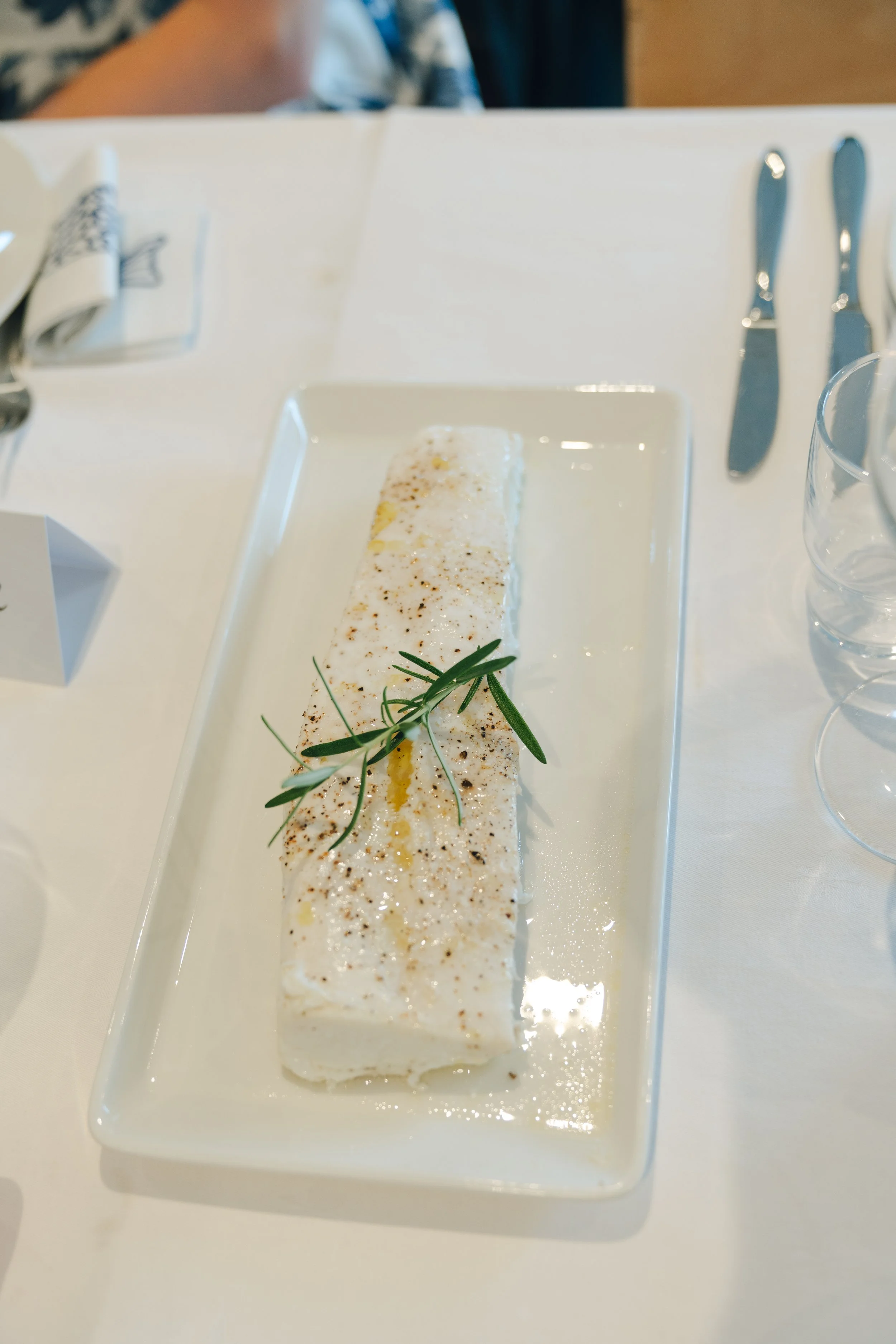 middag på røvær kulturhotell fisk
