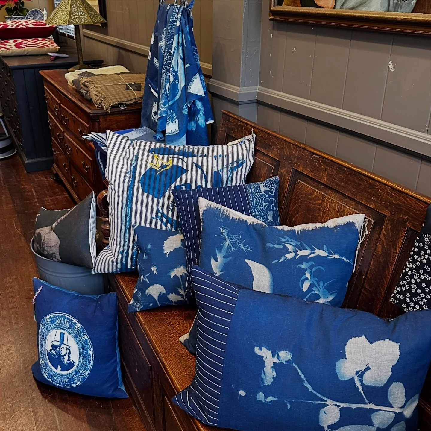 Great day @stephenmoorehome. Always love meeting folks and sharing my technique. Back again tomorrow for an encore. Pop in for the pop-up! 2345 24th street, San Francisco. #cyanotype #fiberart #oneoff#madewithlove❤️