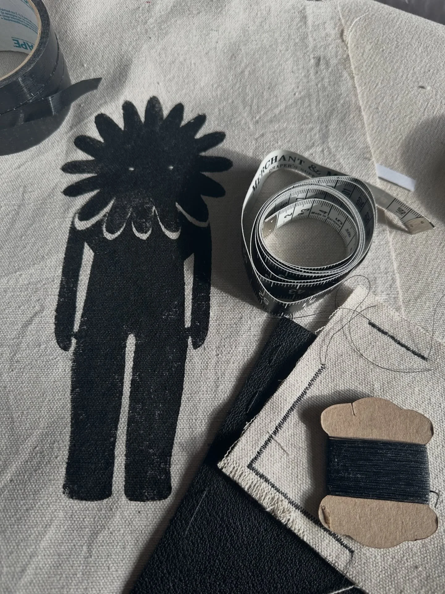 More adventures in B&amp;W&hellip;.#noir#handstitch#canvasart#neutralhomedecor#brutalist