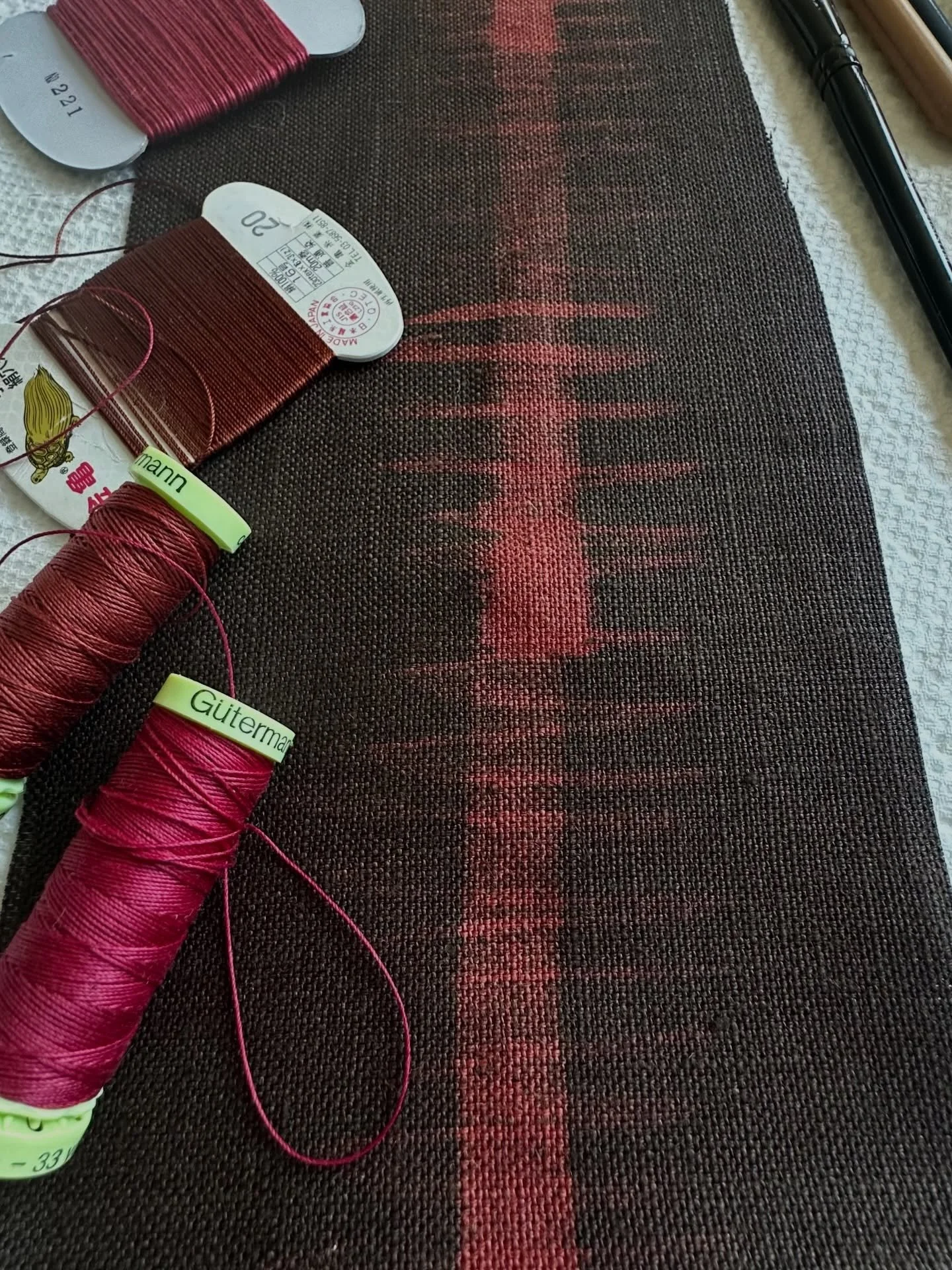 A little bleach brushwork for a Thursday #brutalism#brushstrokes#oneoff#cherryred#bronze
