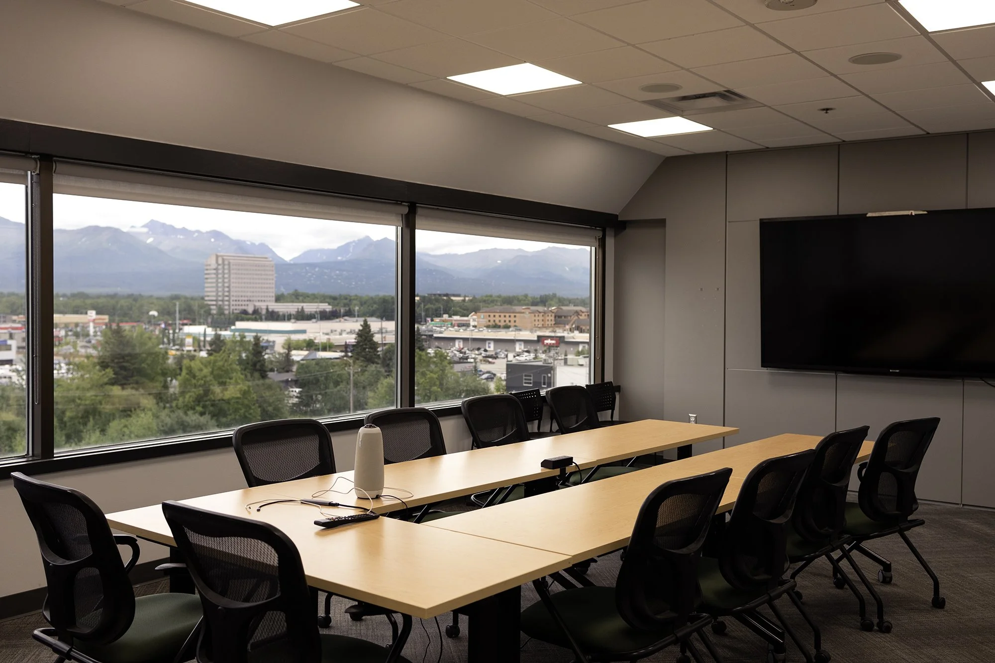 Computer Room Anchorage tBR: Denali Tower — the Boardroom | Offices, Coworking, & Meeting Space ...