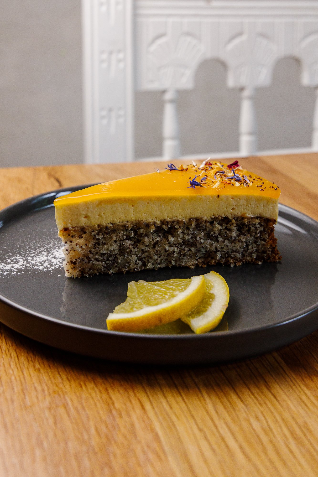 Mango Mohn Kuchen vegan von Café Bertis Karlsruhe