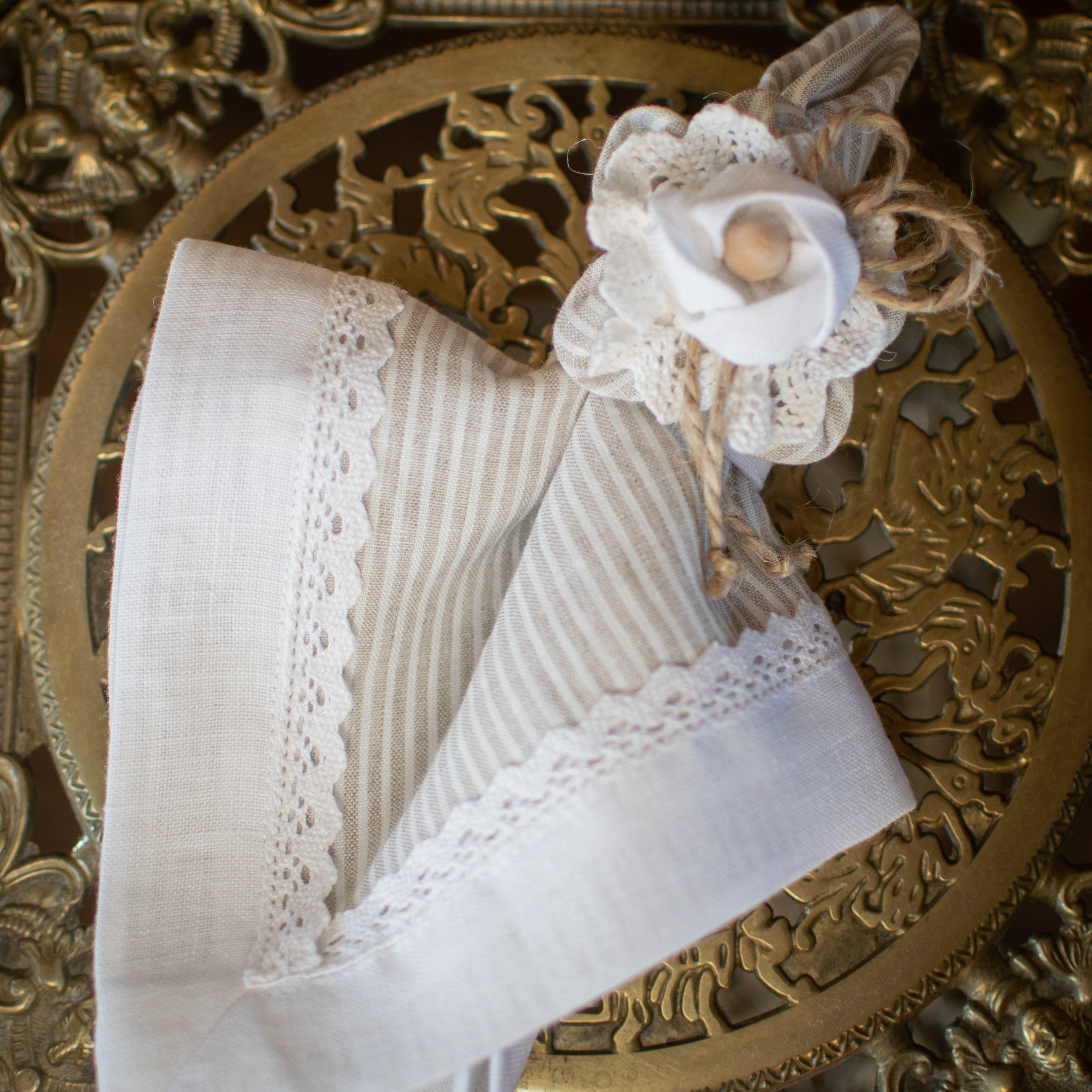https://i.etsystatic.com/16313598/r/il/3d499e/3693051505/il_fullxfull.3693051505_flal.jpg