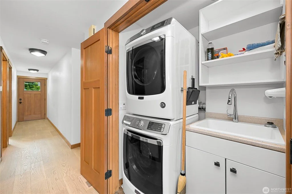 906-11th-Street-bellingham_realtor-brandon-nelson (29).jpeg