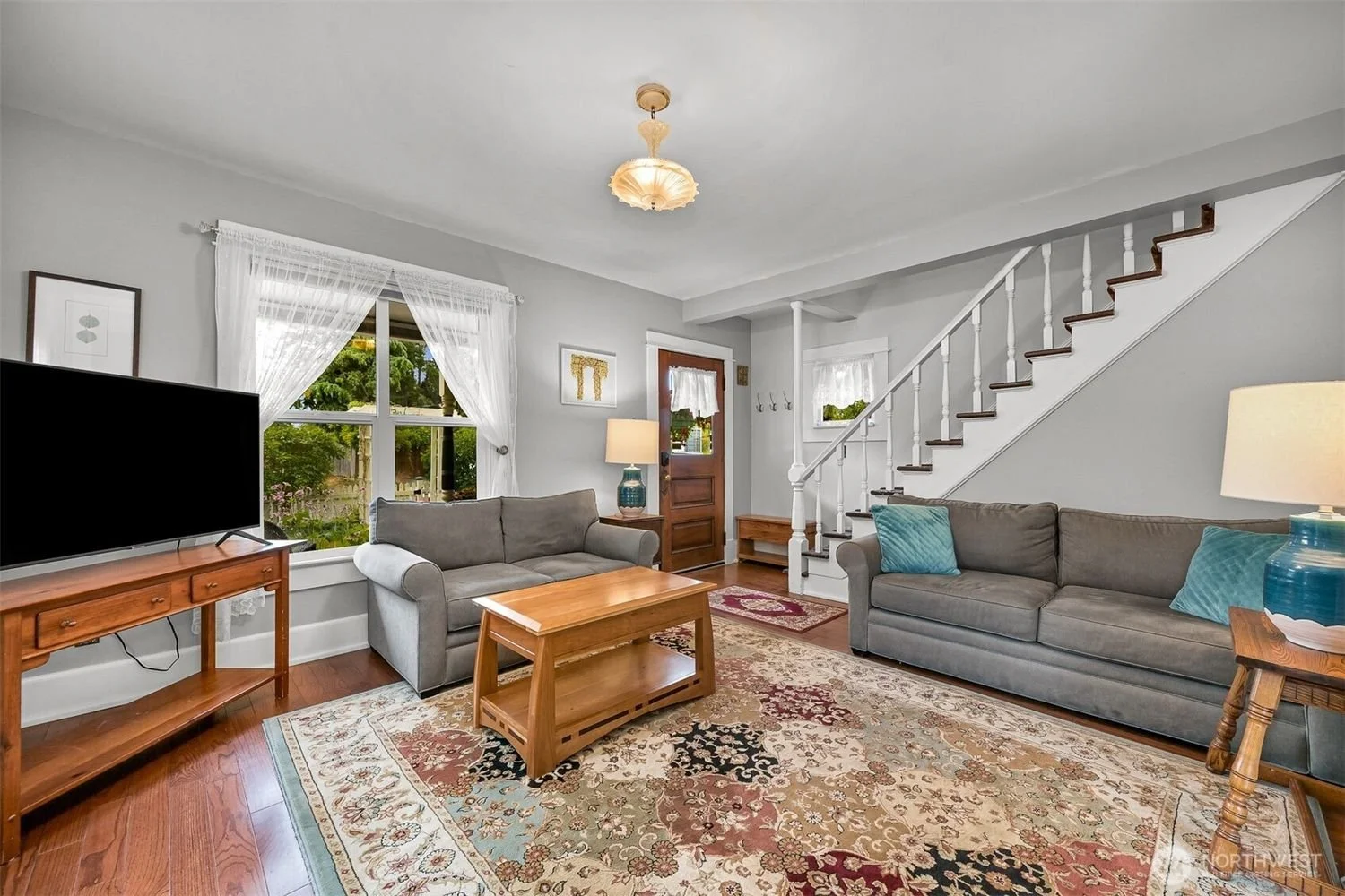 2318-Keesling-St-bellingham-brandon-nelson-realtor (4).jpg