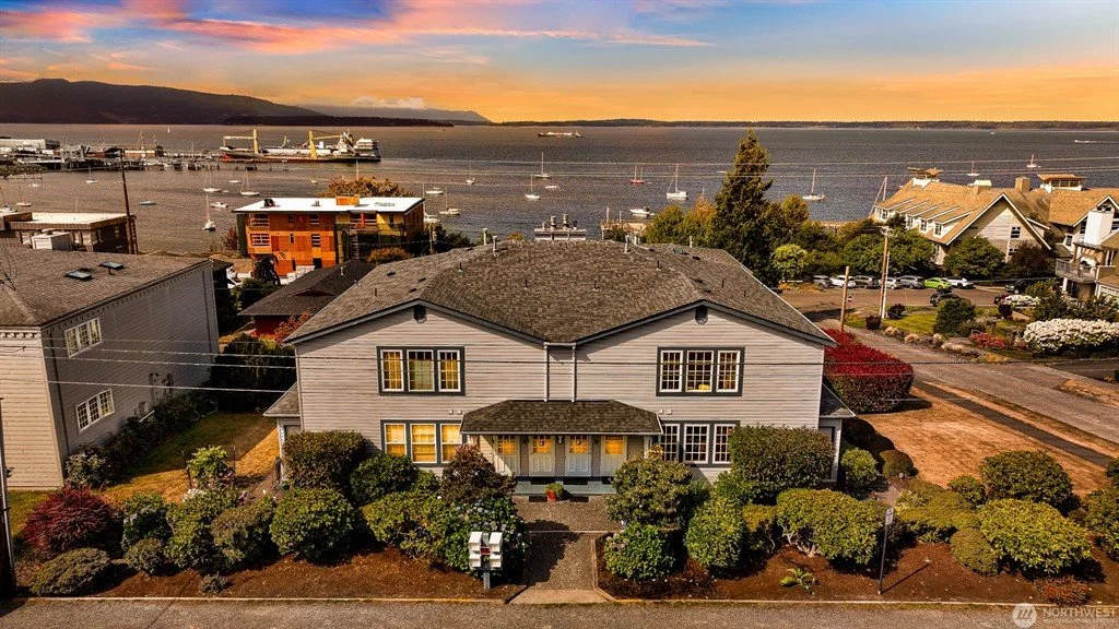906-11th-Street-bellingham_realtor-brandon-nelson (4).jpeg
