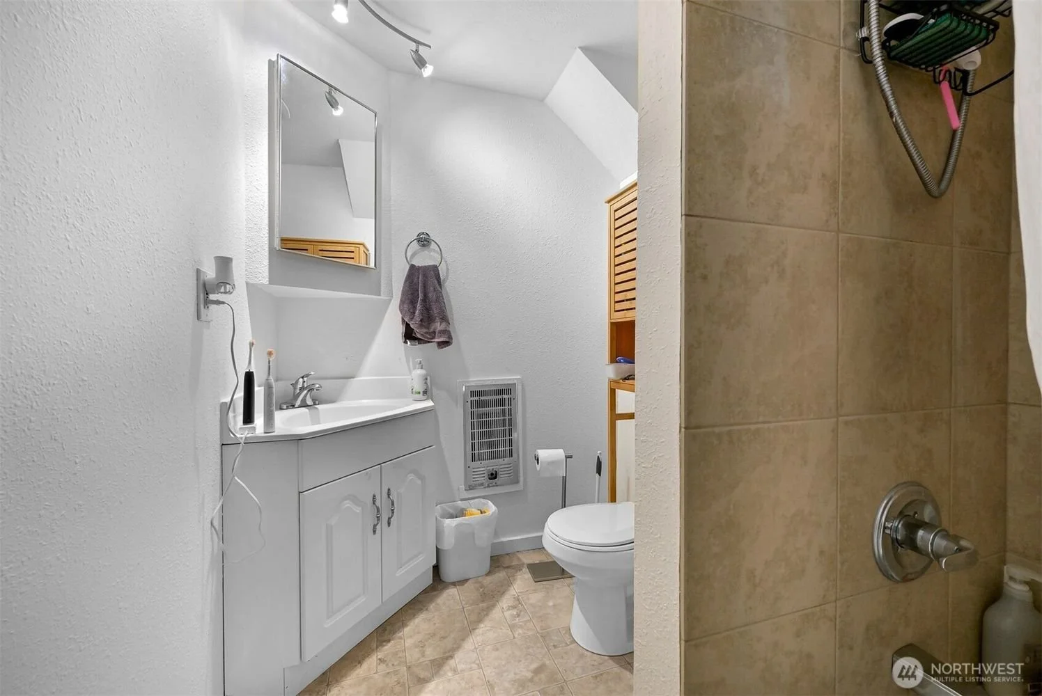 1810-Wilson-Avenue_bellingham-brandon-nelson-realtor (11).jpg