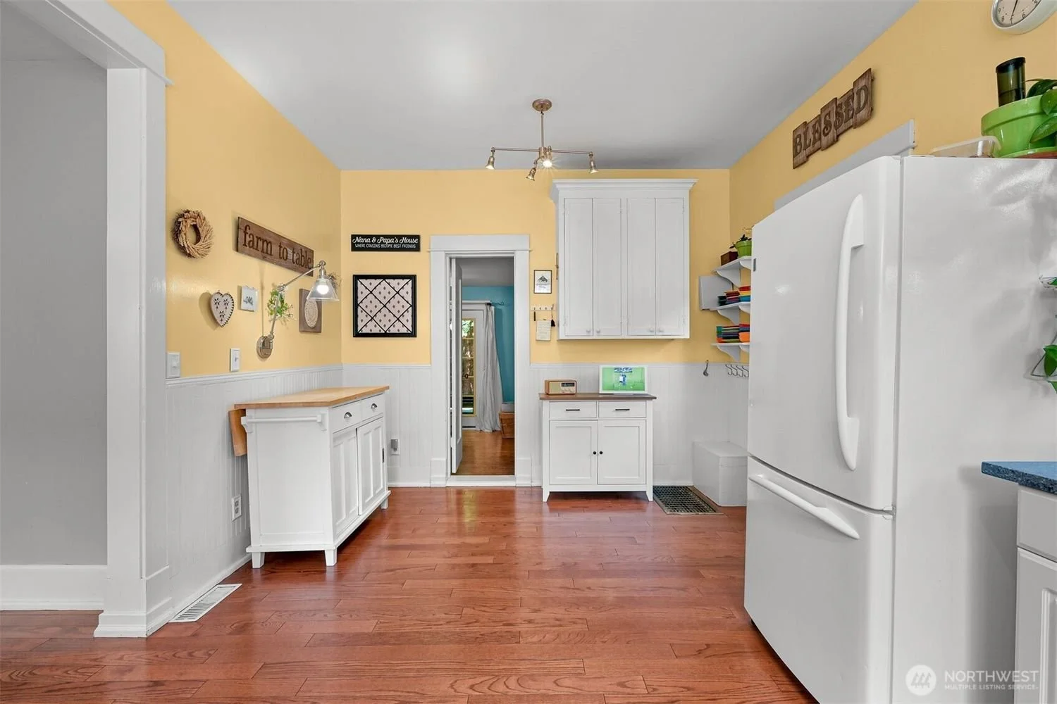 2318-Keesling-Street-Bellingham_brandon-nelson (12).jpg