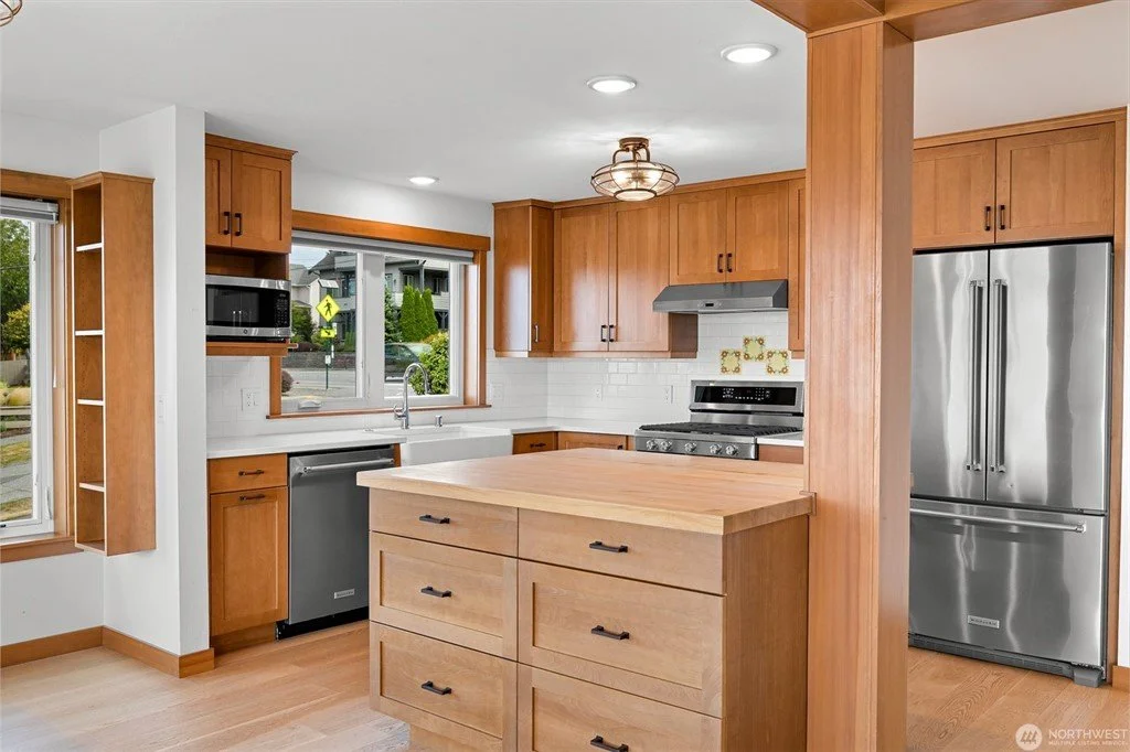 906-11th-Street-bellingham_realtor-brandon-nelson (17).jpeg