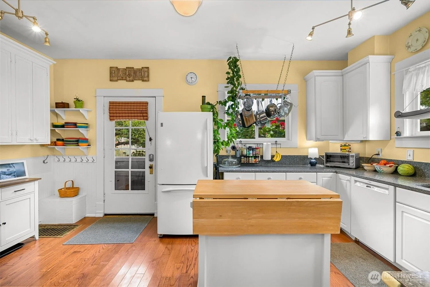 2318-Keesling-St-bellingham-brandon-nelson-realtor (11).jpg