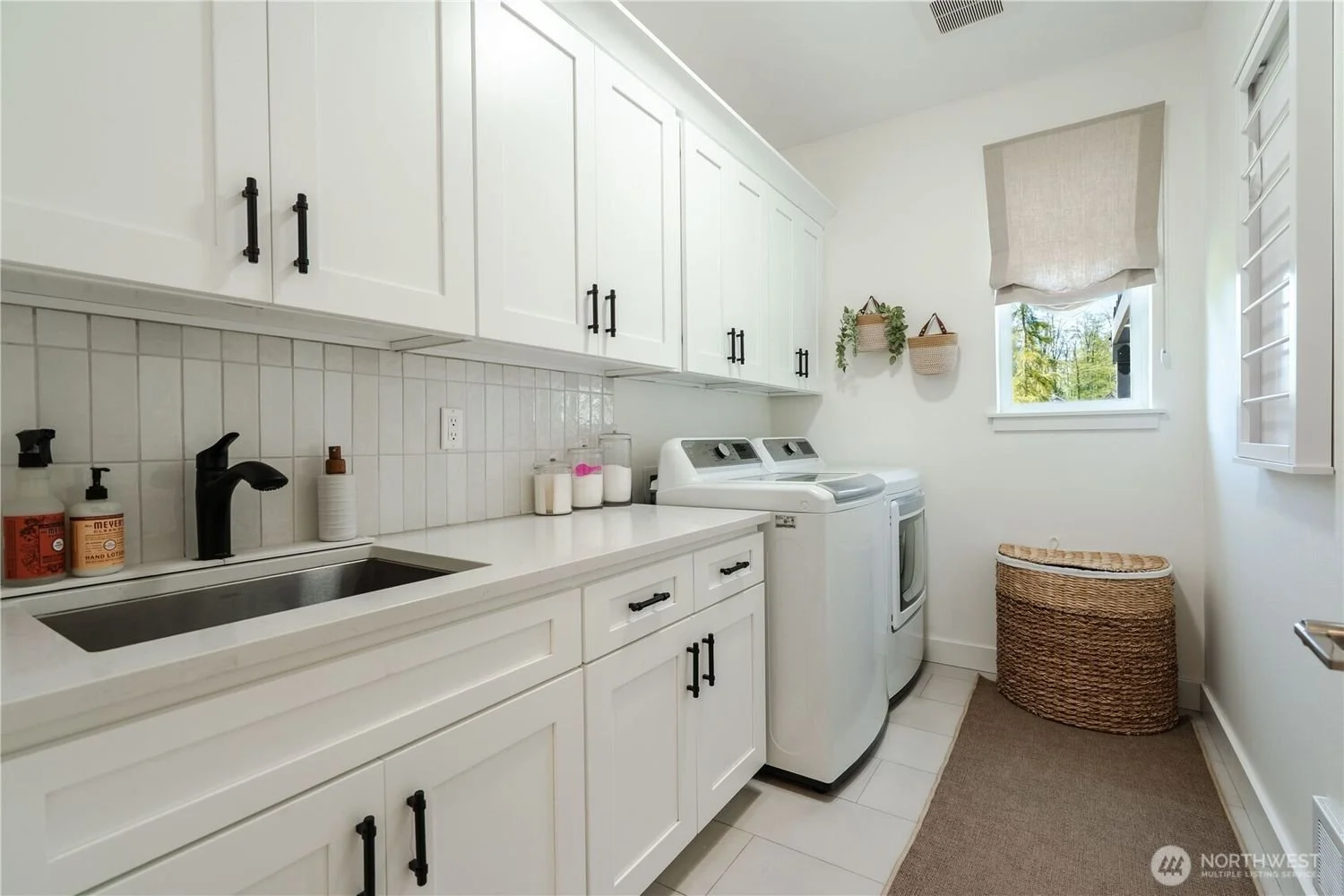 5672-Garibaldi-Way-brandon-nelson-realtor (23).jpg