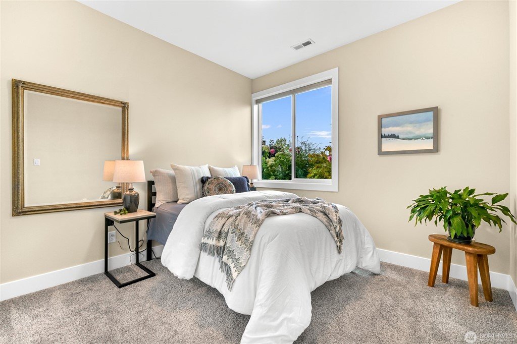 3414-Sussex-Drive-Bellingham_realtor-brandon-nelson (31).jpeg