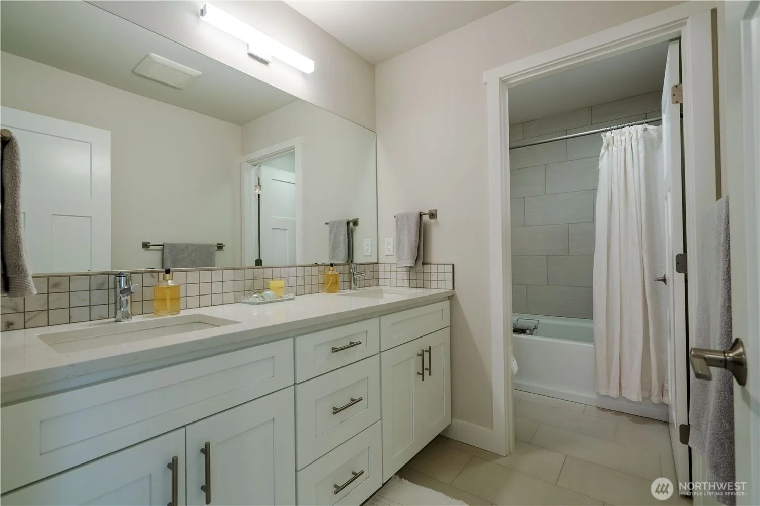 5672-Garibaldi-Way-brandon-nelson-realtor (32).jpg