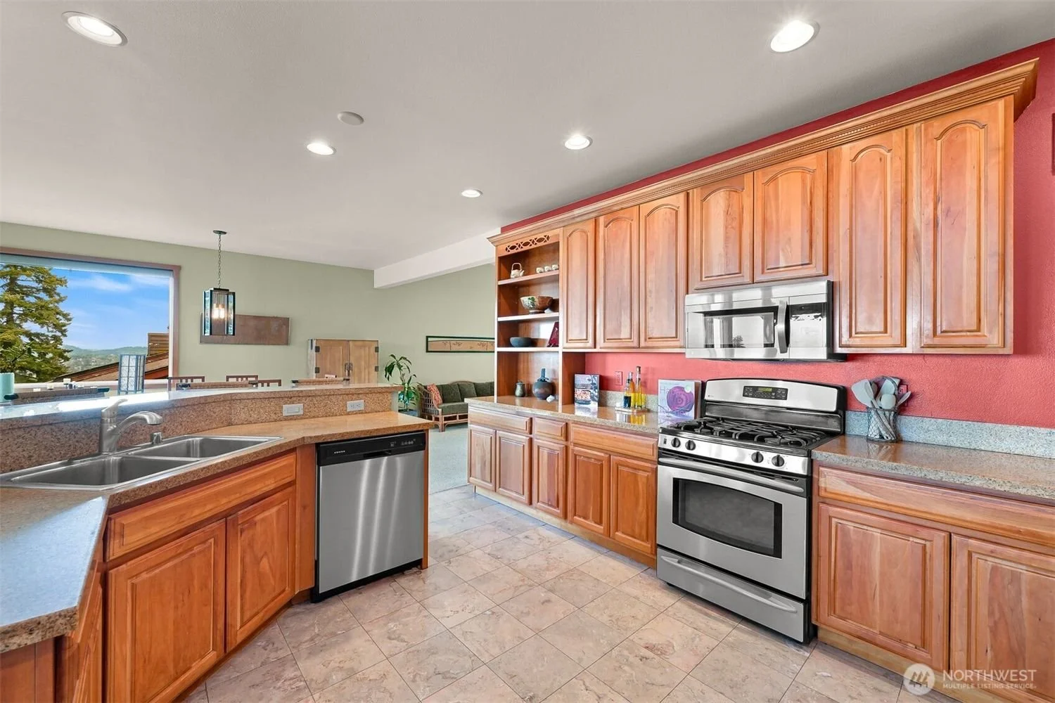 1212-Toledo-Street-Bellingham_Brandon-Nelson-Realtor (26).jpg