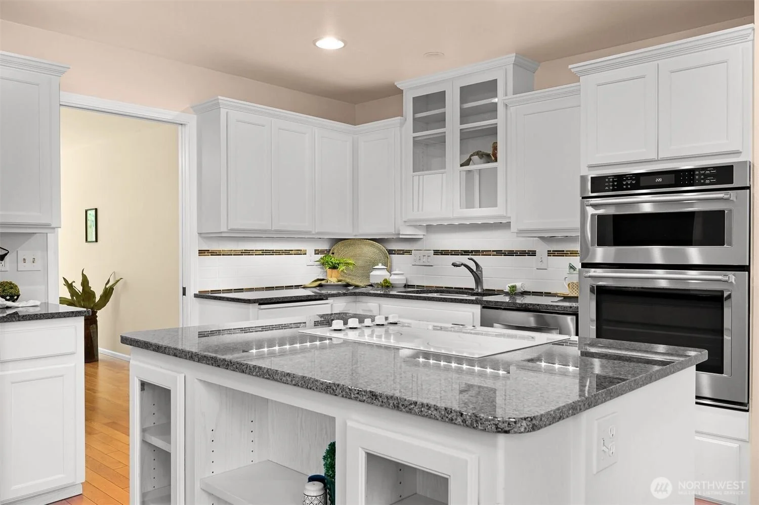4553-Village-Drive-bellingham_best-realtor-brandon-nelson (12).jpg