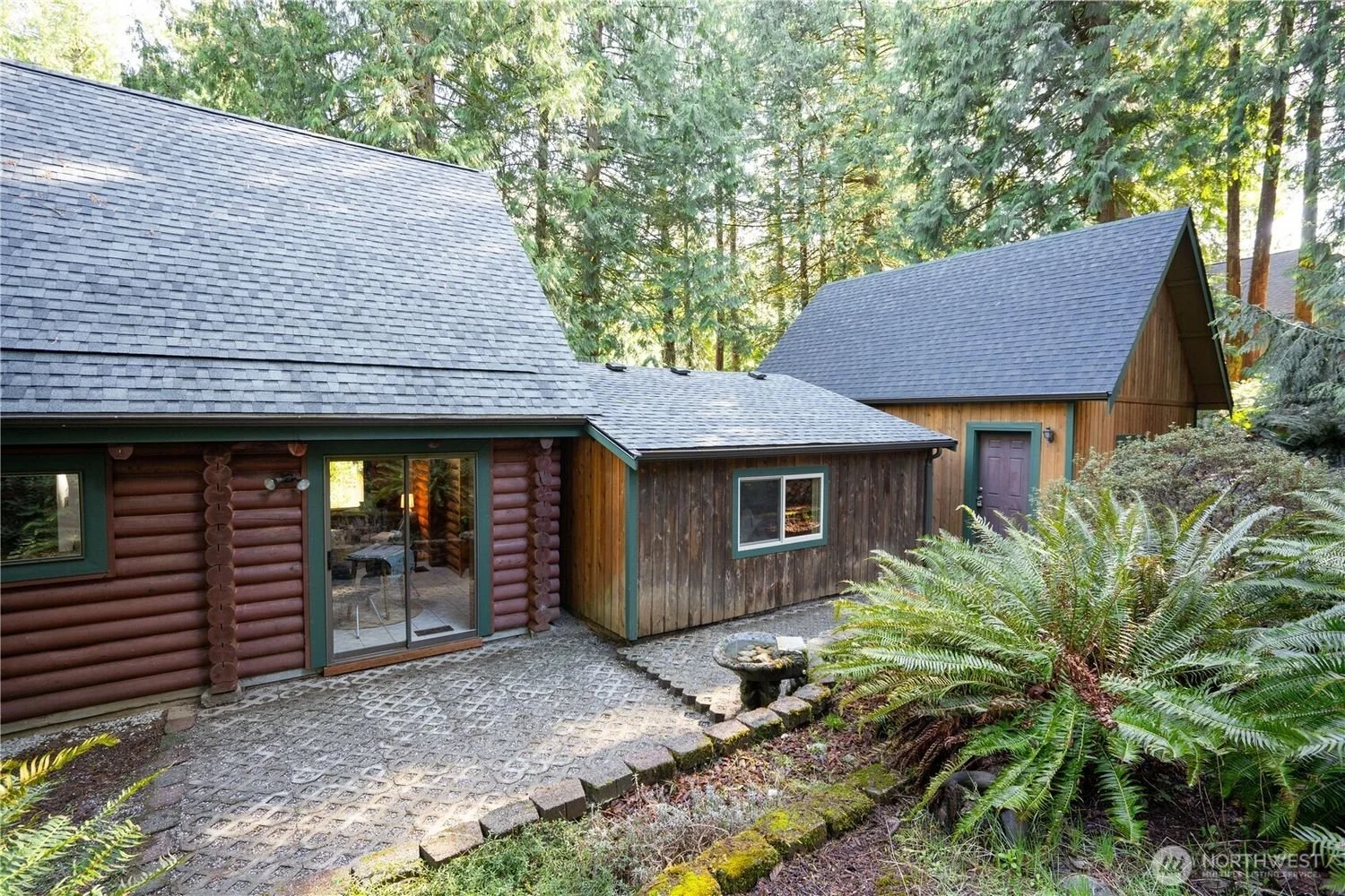 18-Inglewood-Place-realtor-brandon-nelson-bellingwood (25).jpg