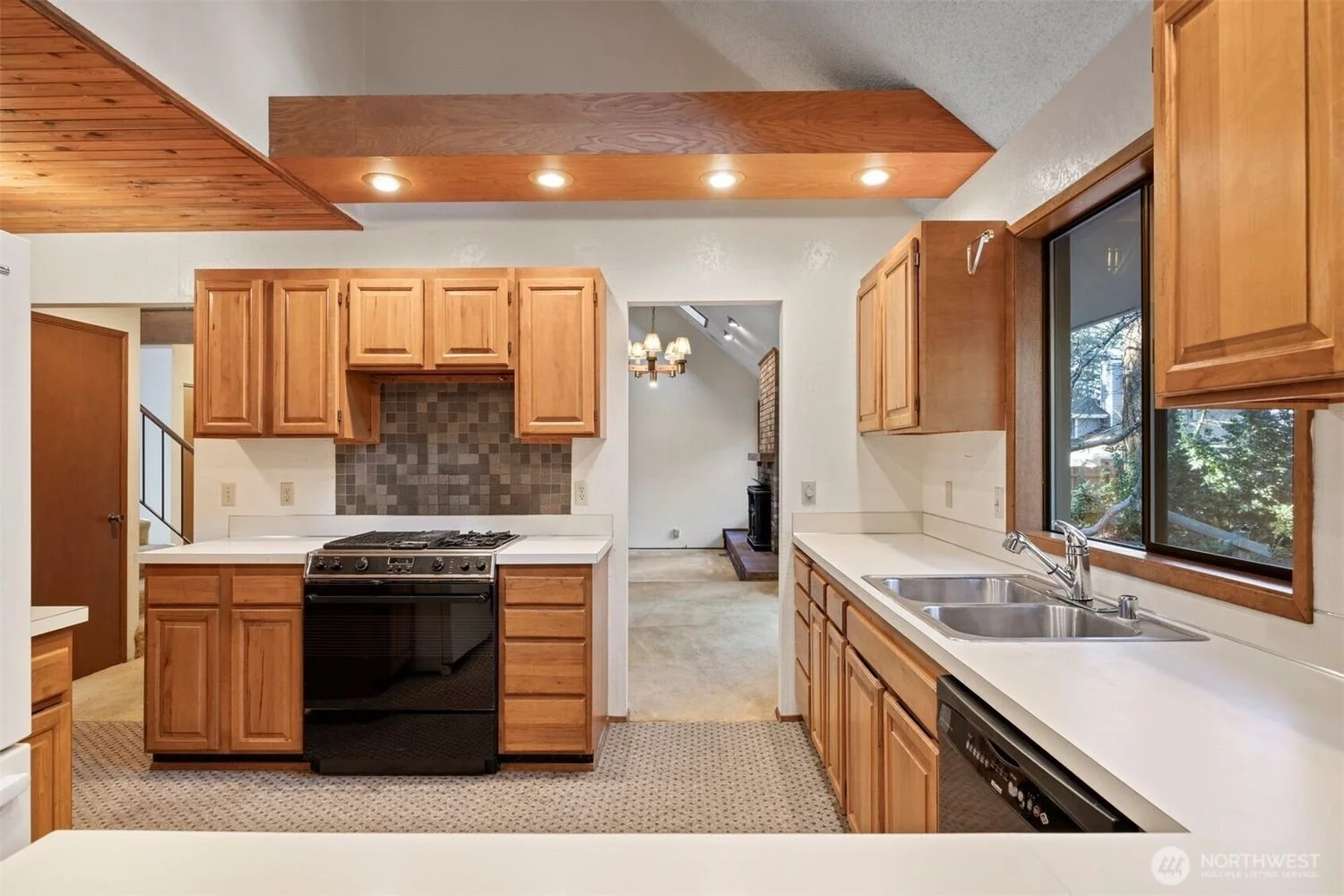 413-viewcrest-road-bellingham-brandon-nelson-realtor (30).jpg