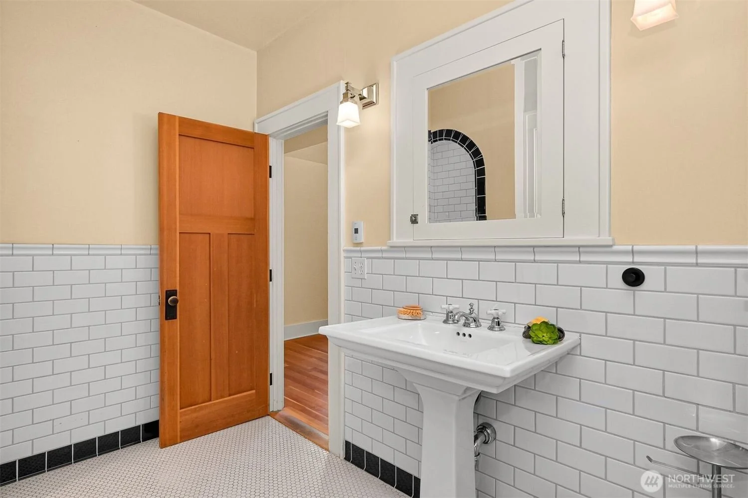 2816-Cornwall-Avenue-Bellingham-Brandon-Nelson-realtor (13).jpg