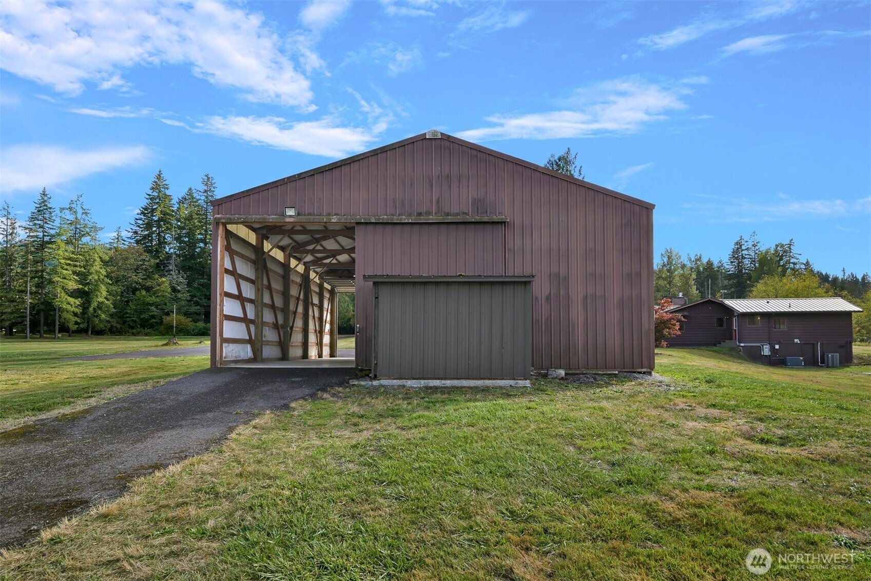 3620-east-smith-road-bellingham-brandon-nelson (6).jpg