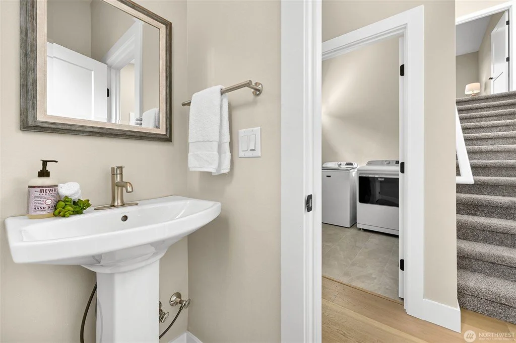 3414-Sussex-Drive-Bellingham_realtor-brandon-nelson (32).jpeg