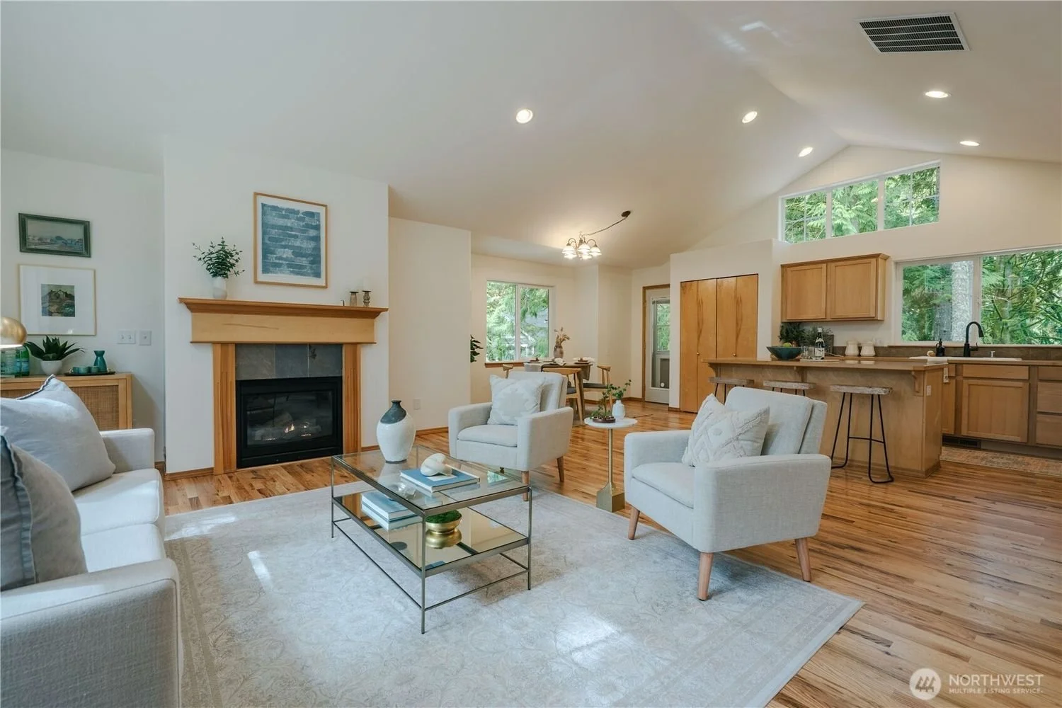 11-Gray-Birch-Lane-brandon-nelson-bellingham-realtor (4).jpg