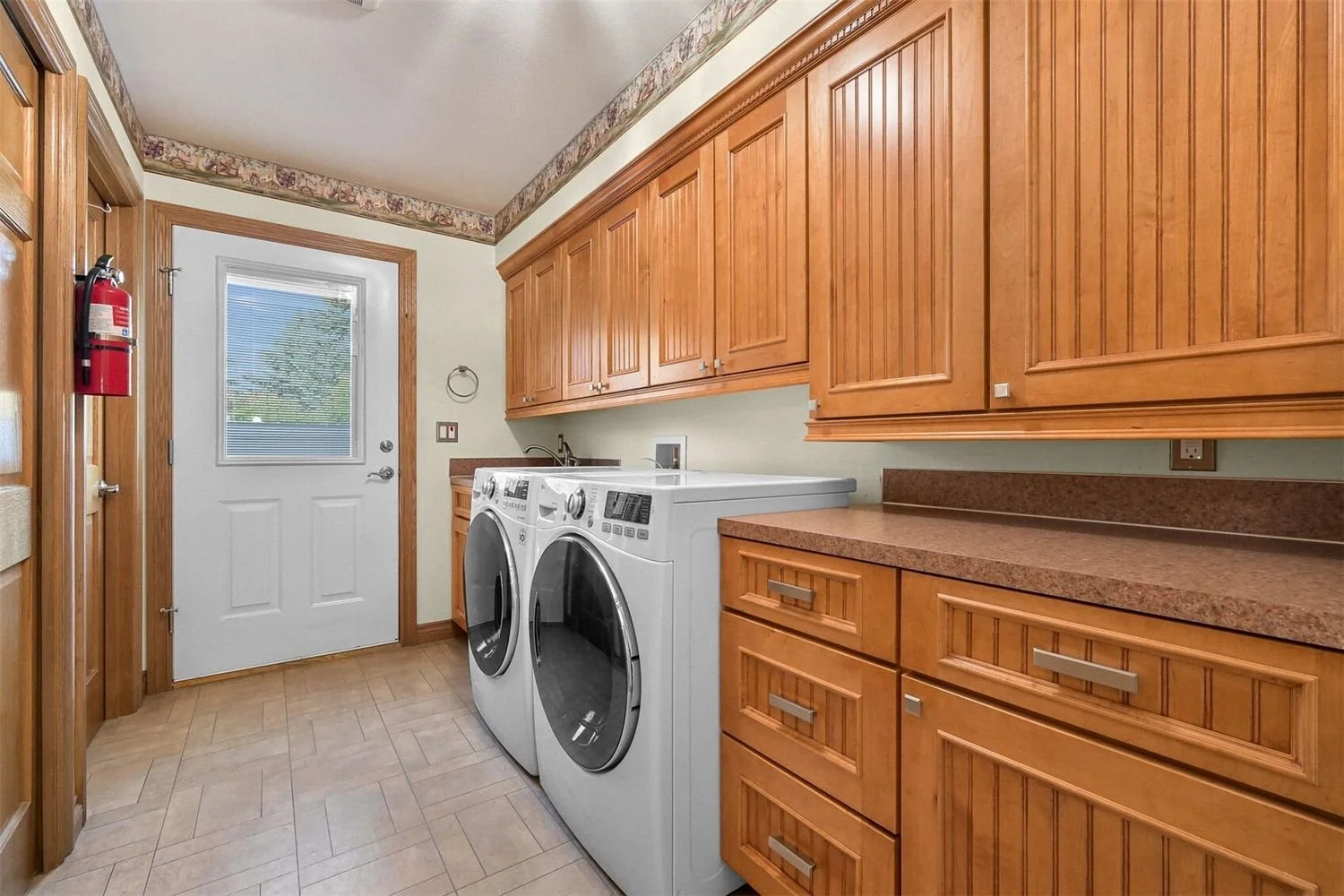 6925-East-2nd-Place_Brandon-Nelson-realtor (19).jpg