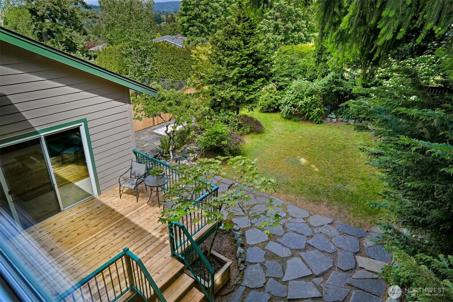 1212-Toledo-Street-Bellingham_Brandon-Nelson-Realtor (8).jpg