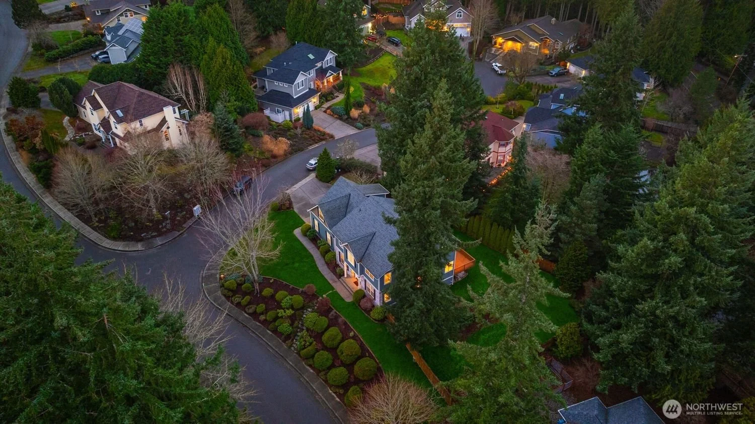 1402-Langara-Circle-brandon-nelnson-best-bellingham (7).jpg