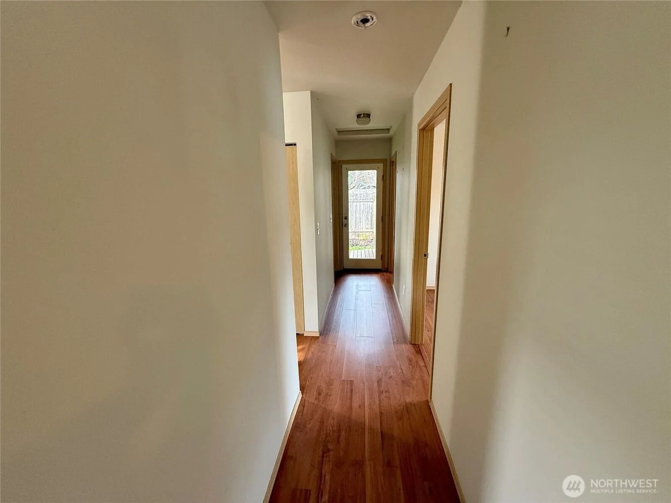 2209-East-Maryland-Street-realtor-brandon-nelson (13).jpg