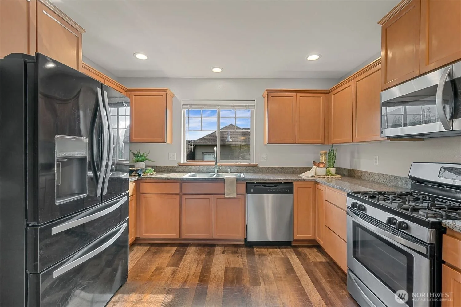1502-Porto-Bello-Avenue_Sedro-Woolley-WA_brandon-nelson (14).jpg