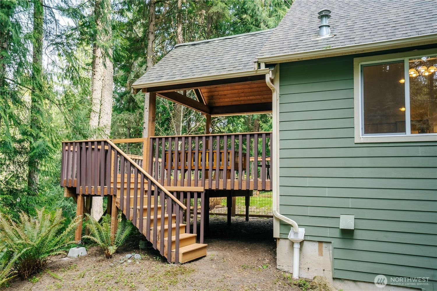 11-Gray-Birch-Lane-brandon-nelson-bellingham-realtor (26).jpg