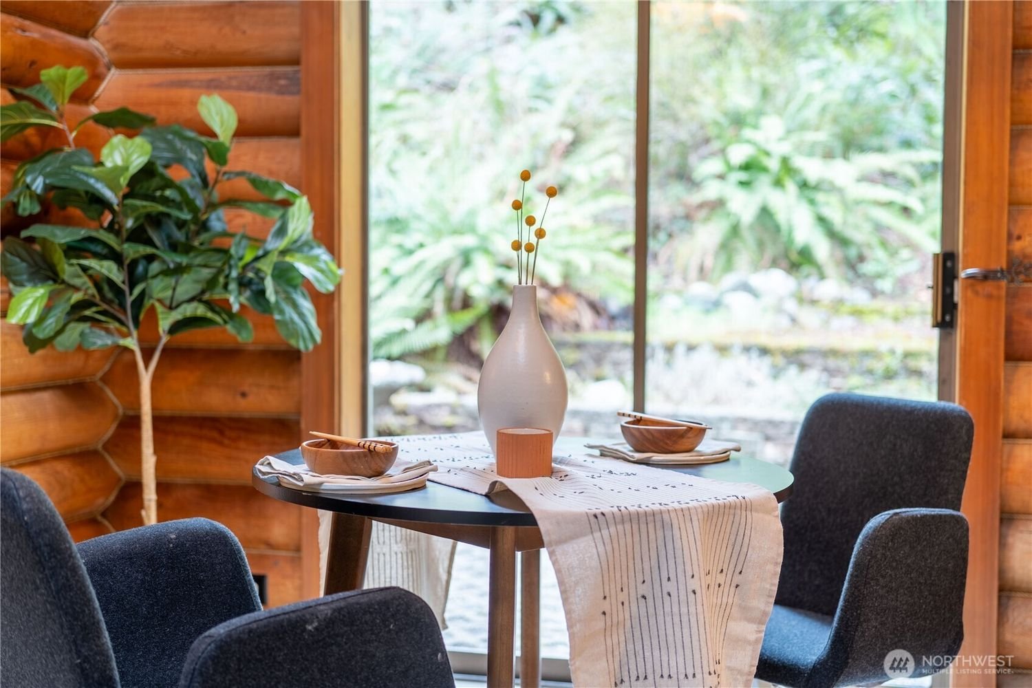 18-Inglewood-Place-realtor-brandon-nelson-bellingwood (8).jpg